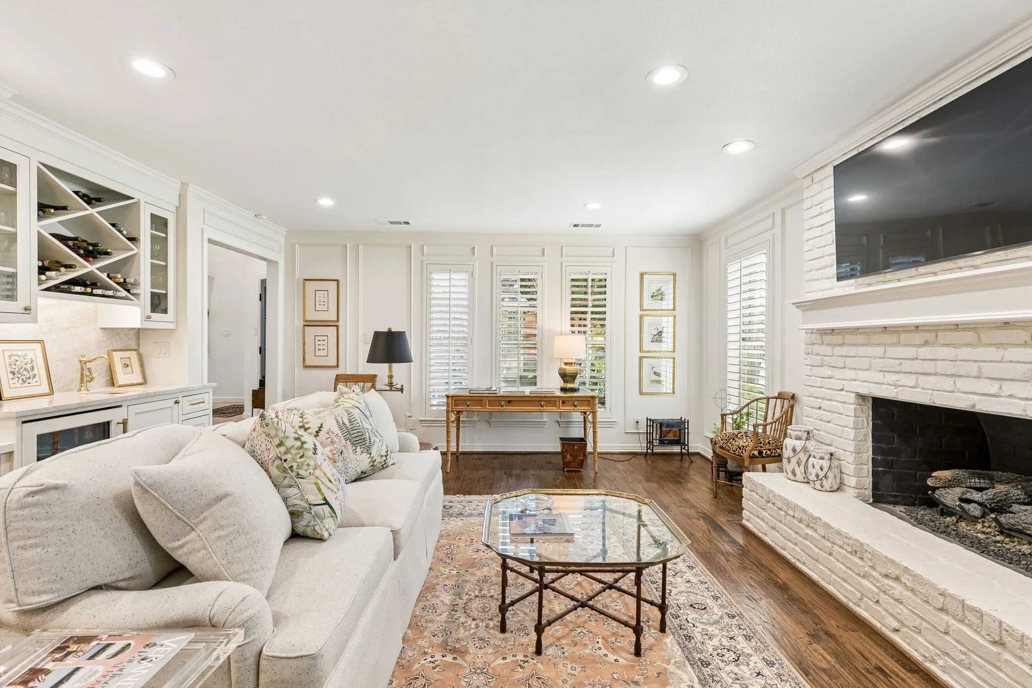 Single Family Residence For Sale in Collin County , 234 Shady Hill Drive, Richardson, Texas 75080, 4 Bedroom, 4 Bathroom, 2 Garage spaces, 2,932 Sqft, built in 1978, mls#21381864, Real Estate Agent in Richardson, Homes For Sale in Collin county, Homes For Sale in Richardson, Realtor in Richardson Texas, Real Estate Brokerage Independent Realty Texas, Luminita Cordes Realtor