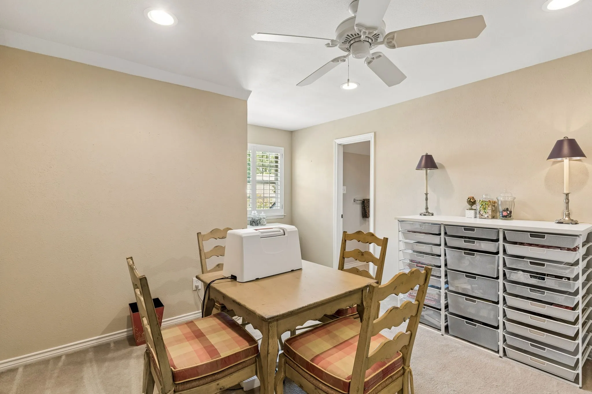 Single Family Residence For Sale in Collin County , 234 Shady Hill Drive, Richardson, Texas 75080, 4 Bedroom, 4 Bathroom, 2 Garage spaces, 2,932 Sqft, built in 1978, mls#21381864, Real Estate Agent in Richardson, Homes For Sale in Collin county, Homes For Sale in Richardson, Realtor in Richardson Texas, Real Estate Brokerage Independent Realty Texas, Luminita Cordes Realtor