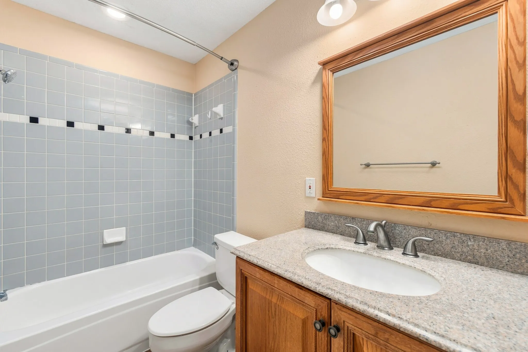 Single Family Residence For Sale in Tarrant County , 5906 Polo Club Drive, Arlington, Texas 76017, 4 Bedroom, 2 Bathroom, 2 Garage spaces, 1,832 Sqft, built in 1985, mls#21378489, Real Estate Agent in Arlington, Homes For Sale in Tarrant county, Homes For Sale in Arlington, Realtor in Arlington Texas, Real Estate Brokerage Independent Realty Texas, Luminita Cordes Realtor