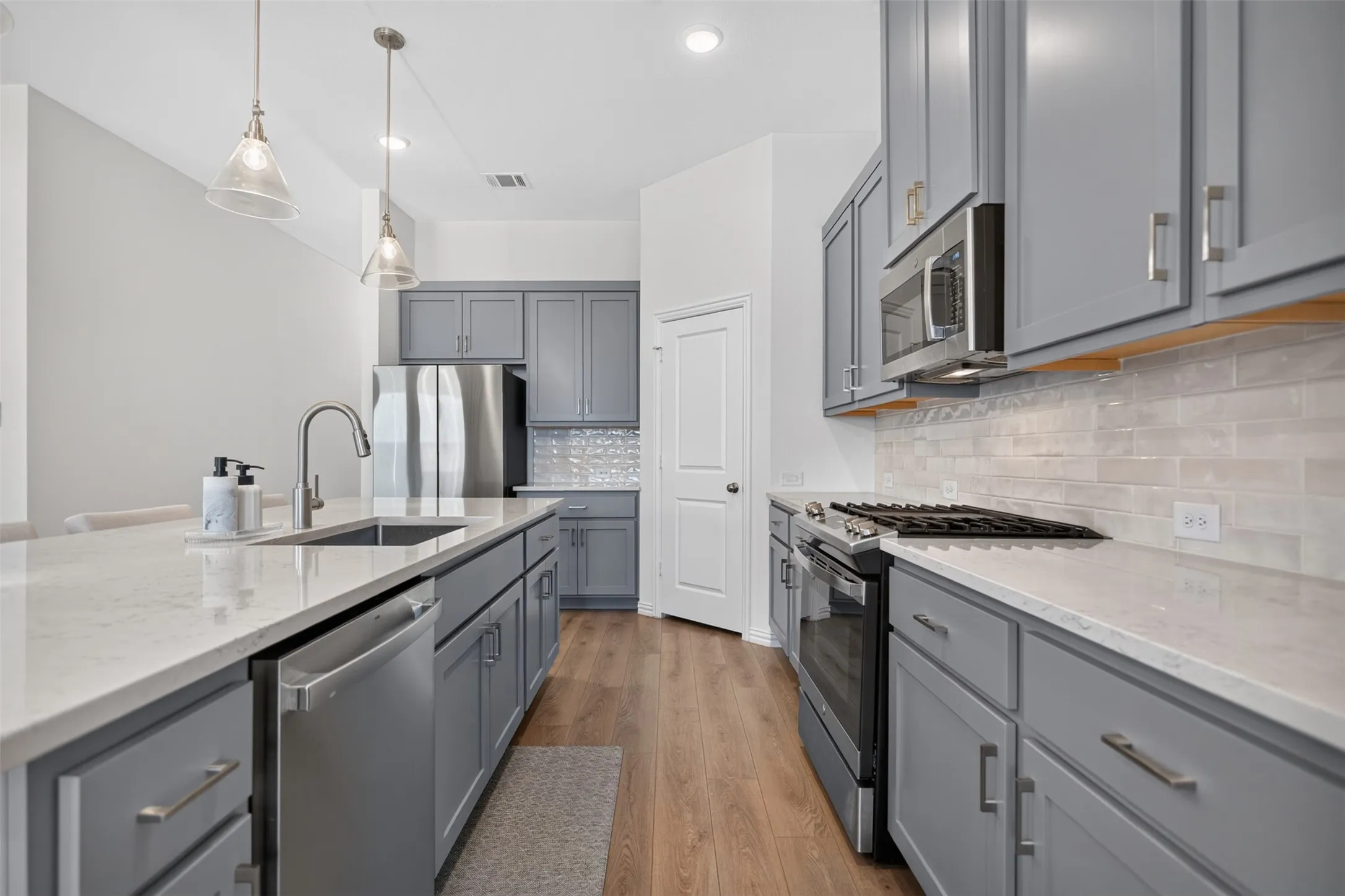 Single Family Residence For Sale in Kaufman County , 1205 Cider Mill Lane, Forney, Texas 75126, 4 Bedroom, 2 Bathroom, 2 Garage spaces, 1,875 Sqft, built in 2024, mls#21381927, Real Estate Agent in Forney, Homes For Sale in Kaufman county, Homes For Sale in Forney, Realtor in Forney Texas, Real Estate Brokerage Independent Realty Texas, Luminita Cordes Realtor