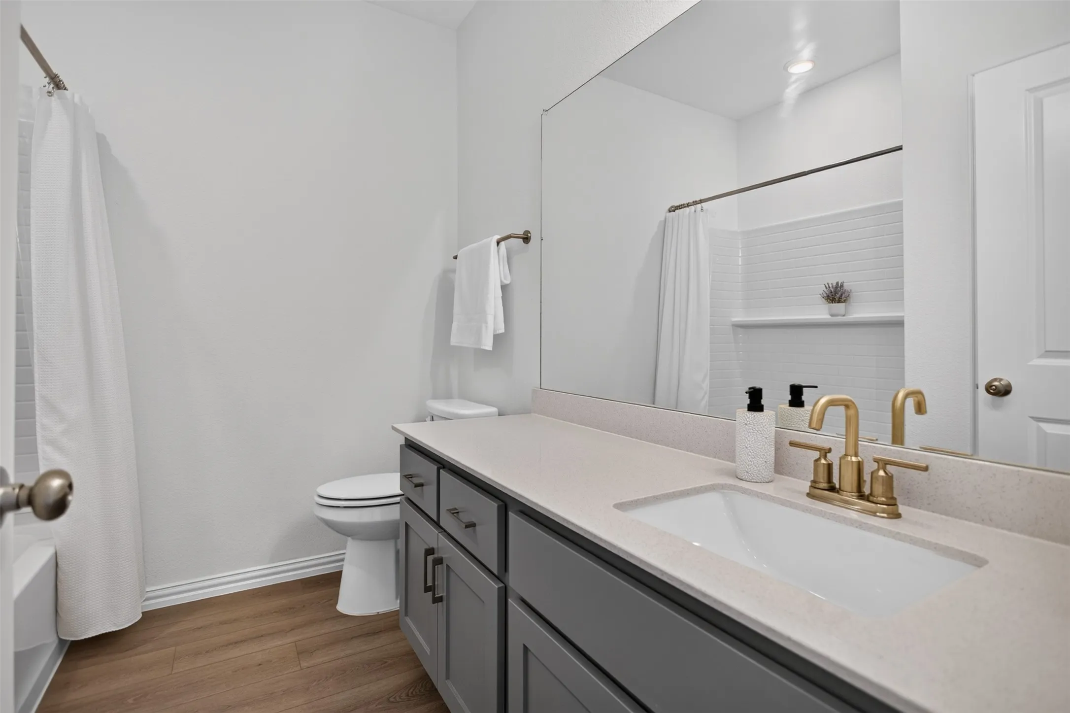 Single Family Residence For Sale in Kaufman County , 1205 Cider Mill Lane, Forney, Texas 75126, 4 Bedroom, 2 Bathroom, 2 Garage spaces, 1,875 Sqft, built in 2024, mls#21381927, Real Estate Agent in Forney, Homes For Sale in Kaufman county, Homes For Sale in Forney, Realtor in Forney Texas, Real Estate Brokerage Independent Realty Texas, Luminita Cordes Realtor