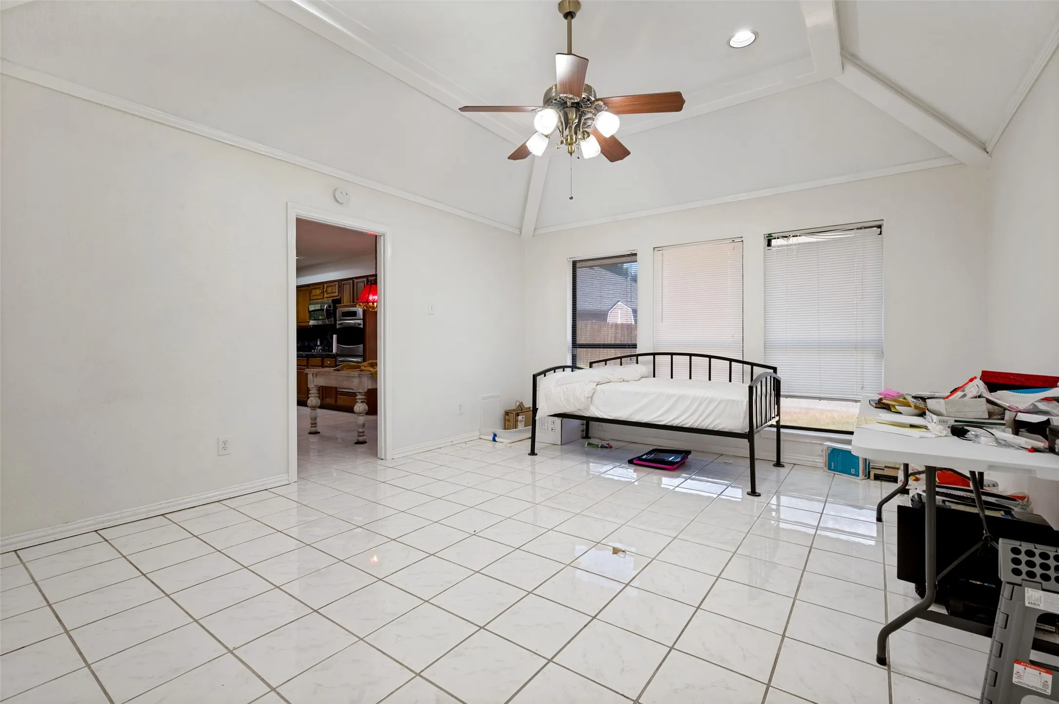 Single Family Residence For Sale in Dallas County , 902 Kings Court, Duncanville, Texas 75137, 3 Bedroom, 2 Bathroom, 2 Garage spaces, 1,955 Sqft, built in 1985, mls#21382316, Real Estate Agent in Duncanville, Homes For Sale in Dallas county, Homes For Sale in Duncanville, Realtor in Duncanville Texas, Real Estate Brokerage Independent Realty Texas, Luminita Cordes Realtor