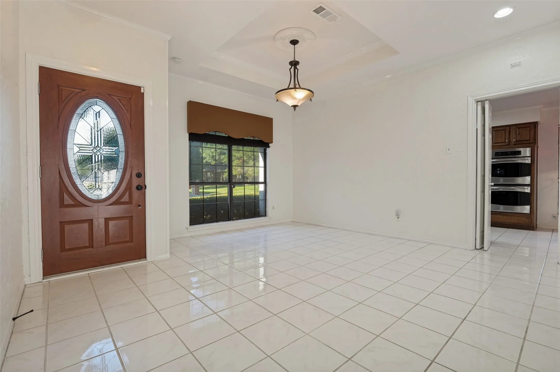 Single Family Residence For Sale in Dallas County , 902 Kings Court, Duncanville, Texas 75137, 3 Bedroom, 2 Bathroom, 2 Garage spaces, 1,955 Sqft, built in 1985, mls#21382316, Real Estate Agent in Duncanville, Homes For Sale in Dallas county, Homes For Sale in Duncanville, Realtor in Duncanville Texas, Real Estate Brokerage Independent Realty Texas, Luminita Cordes Realtor