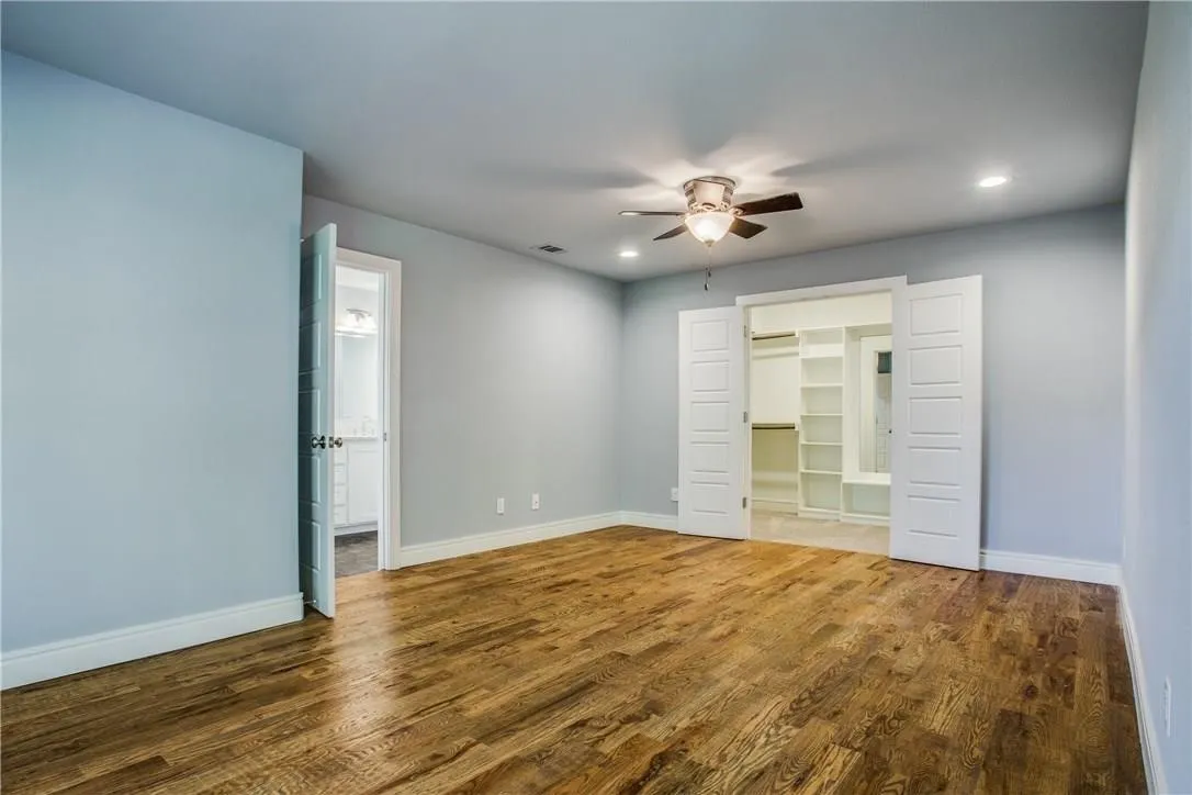 Single Family Residence For Rent in Tarrant County , 4767 Overton Woods Drive, Fort Worth, Texas 76109, 6 Bedroom, 8 Bathroom, 3 Garage spaces, 5,303 Sqft, built in 1980, mls#21383059, Real Estate Agent in Fort Worth, Homes For Rent in Tarrant county, Homes For Rent in Fort Worth, Realtor in Fort Worth Texas, Real Estate Brokerage Independent Realty Texas, Luminita Cordes Realtor