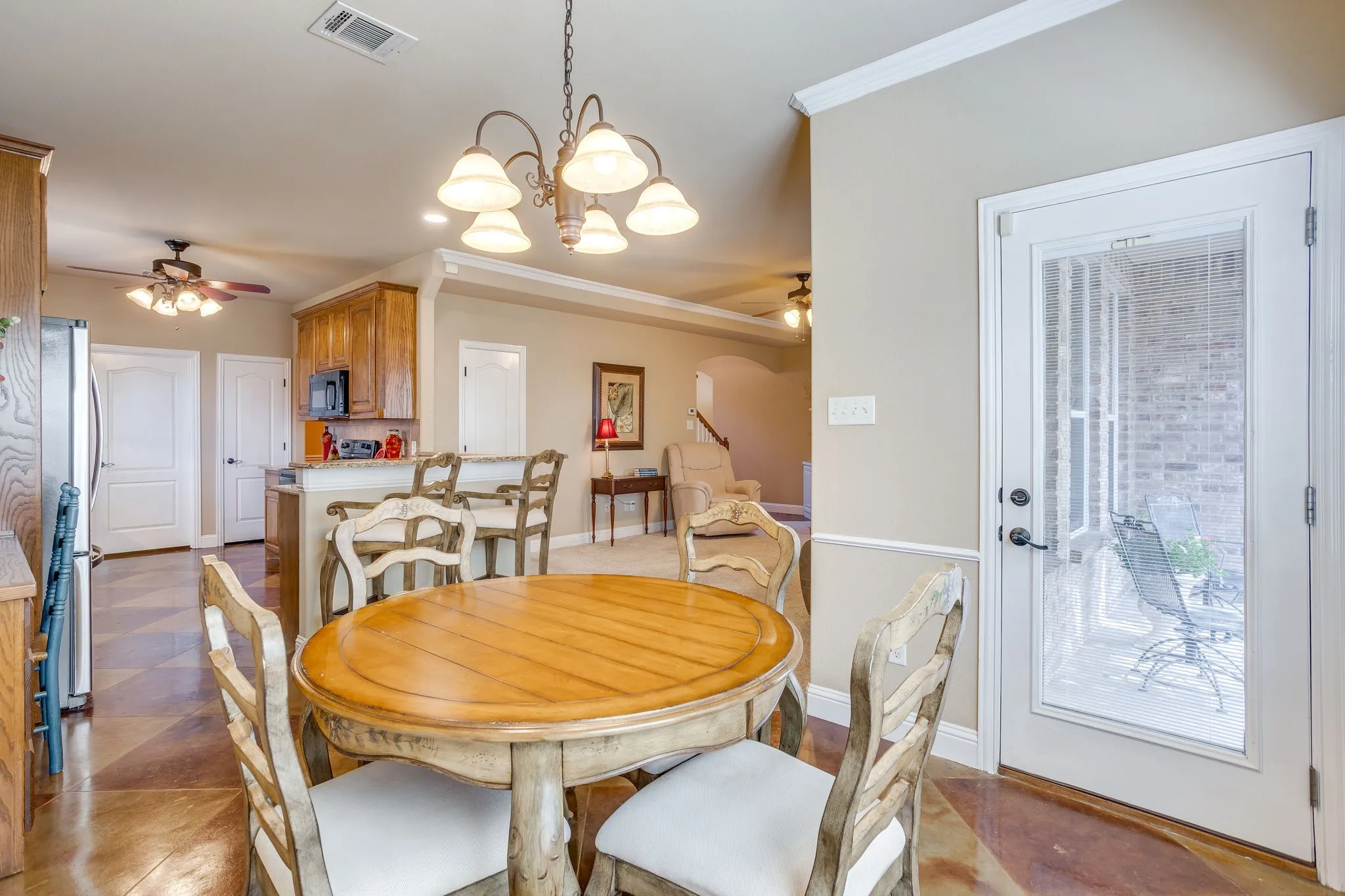 Single Family Residence For Sale in Tarrant County , 10521 N Haven Drive, Benbrook, Texas 76126, 3 Bedroom, 3 Bathroom, 2 Garage spaces, 2,321 Sqft, built in 2007, mls#21383276, Real Estate Agent in Benbrook, Homes For Sale in Tarrant county, Homes For Sale in Benbrook, Realtor in Benbrook Texas, Real Estate Brokerage Independent Realty Texas, Luminita Cordes Realtor