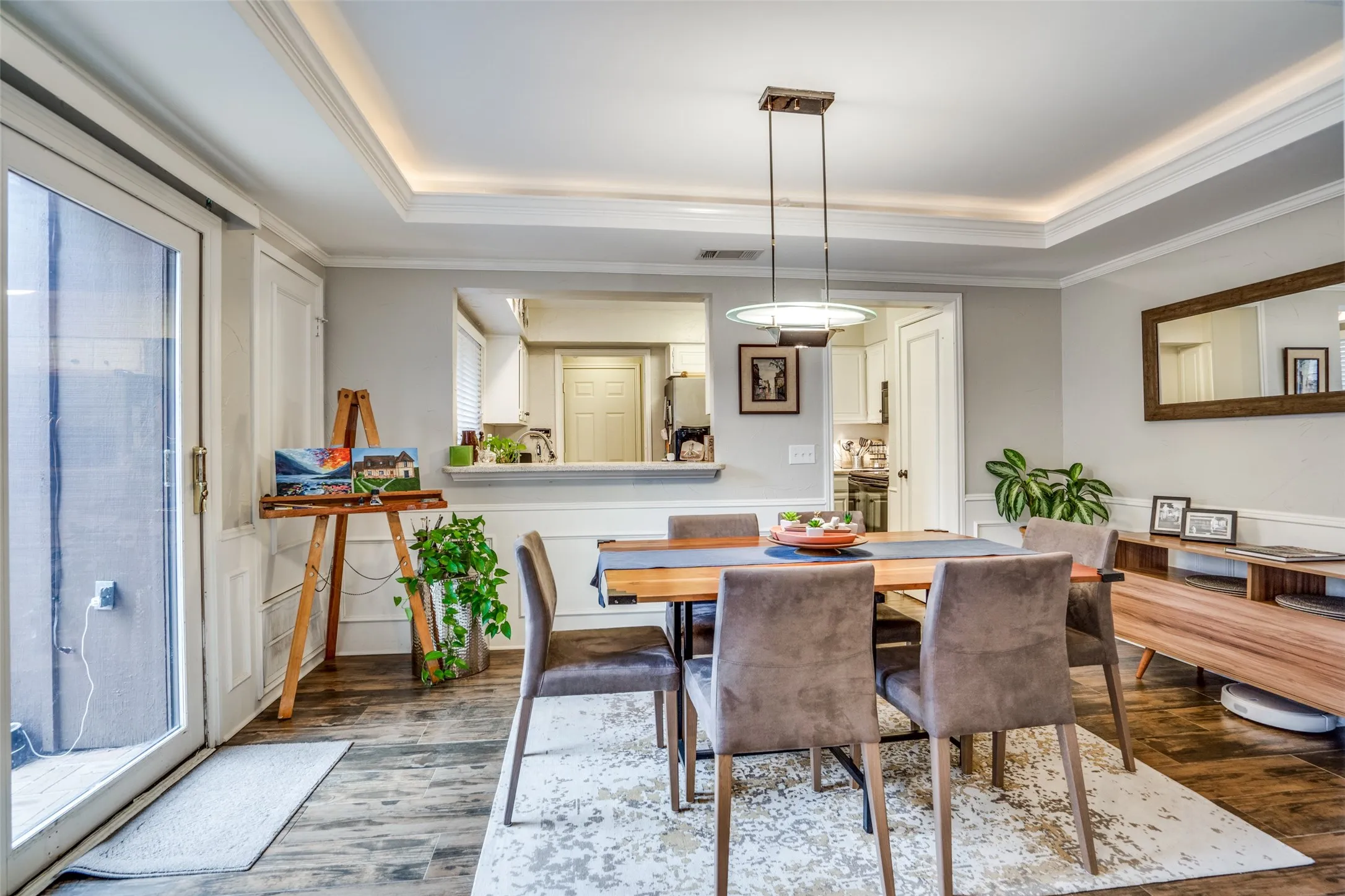 Single Family Residence For Rent in Dallas County , 17072 Vinland Drive, Addison, Texas 75001, 2 Bedroom, 2 Bathroom, 2 Garage spaces, 1,539 Sqft, built in 1983, mls#21383507, Real Estate Agent in Addison, Homes For Rent in Dallas county, Homes For Rent in Addison, Realtor in Addison Texas, Real Estate Brokerage Independent Realty Texas, Luminita Cordes Realtor