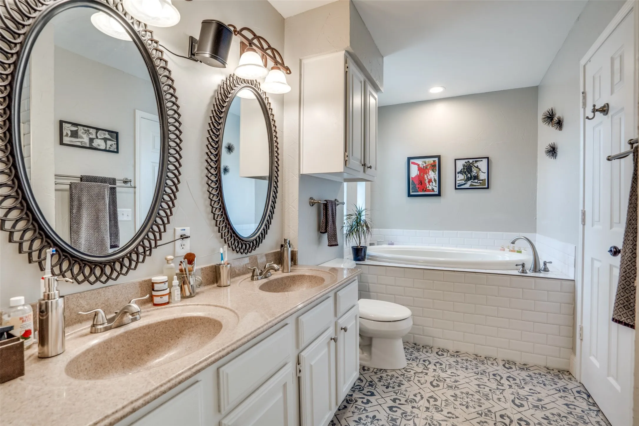 Single Family Residence For Rent in Dallas County , 17072 Vinland Drive, Addison, Texas 75001, 2 Bedroom, 2 Bathroom, 2 Garage spaces, 1,539 Sqft, built in 1983, mls#21383507, Real Estate Agent in Addison, Homes For Rent in Dallas county, Homes For Rent in Addison, Realtor in Addison Texas, Real Estate Brokerage Independent Realty Texas, Luminita Cordes Realtor