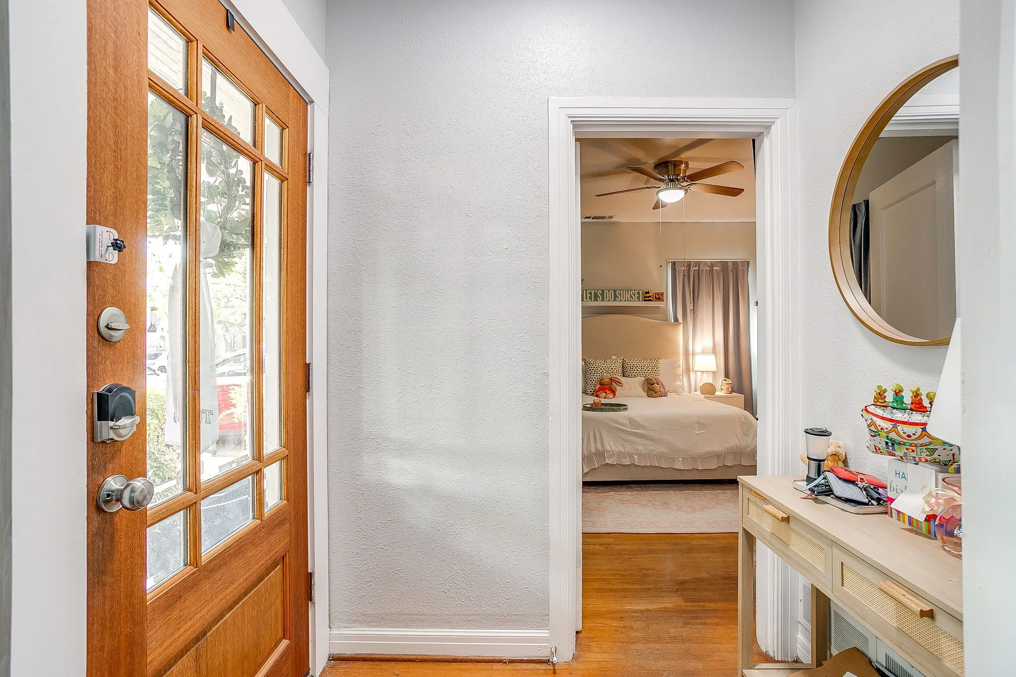 Single Family Residence For Rent in Tarrant County , 3210 Greene Avenue, Fort Worth, Texas 76109, 4 Bedroom, 3 Bathroom, 1 Garage spaces, 1,910 Sqft, built in 1937, mls#21382569, Real Estate Agent in Fort Worth, Homes For Rent in Tarrant county, Homes For Rent in Fort Worth, Realtor in Fort Worth Texas, Real Estate Brokerage Independent Realty Texas, Luminita Cordes Realtor