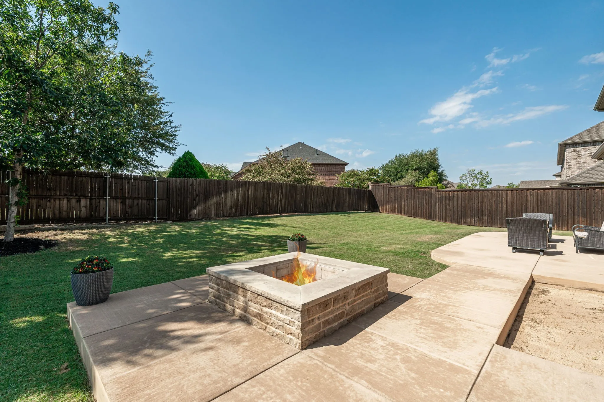 Single Family Residence For Sale in Collin County , 320 Dianna Drive, Prosper, Texas 75078, 4 Bedroom, 4 Bathroom, 3 Garage spaces, 3,679 Sqft, built in 2017, mls#21349194, Real Estate Agent in Prosper, Homes For Sale in Collin county, Homes For Sale in Prosper, Realtor in Prosper Texas, Real Estate Brokerage Independent Realty Texas, Luminita Cordes Realtor