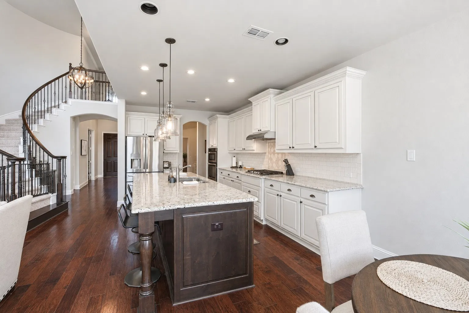 Single Family Residence For Sale in Collin County , 320 Dianna Drive, Prosper, Texas 75078, 4 Bedroom, 4 Bathroom, 3 Garage spaces, 3,679 Sqft, built in 2017, mls#21349194, Real Estate Agent in Prosper, Homes For Sale in Collin county, Homes For Sale in Prosper, Realtor in Prosper Texas, Real Estate Brokerage Independent Realty Texas, Luminita Cordes Realtor