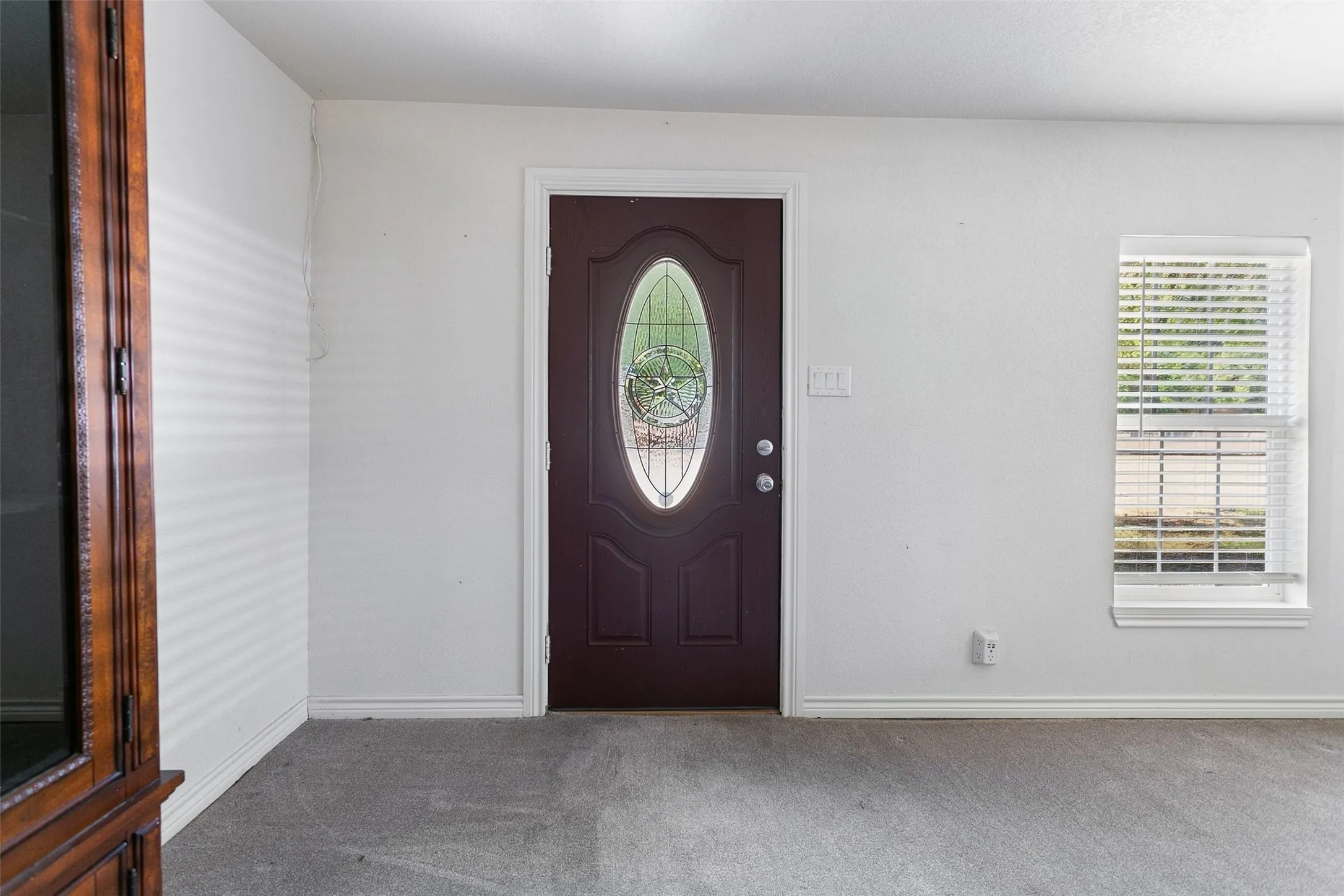 Single Family Residence For Sale in Wise County , 521 S Oak Street, Paradise, Texas 76073, 3 Bedroom, 1 Bathroom, Garage spaces, 1,472 Sqft, built in 1960, mls#21378710, Real Estate Agent in Paradise, Homes For Sale in Wise county, Homes For Sale in Paradise, Realtor in Paradise Texas, Real Estate Brokerage Independent Realty Texas, Luminita Cordes Realtor