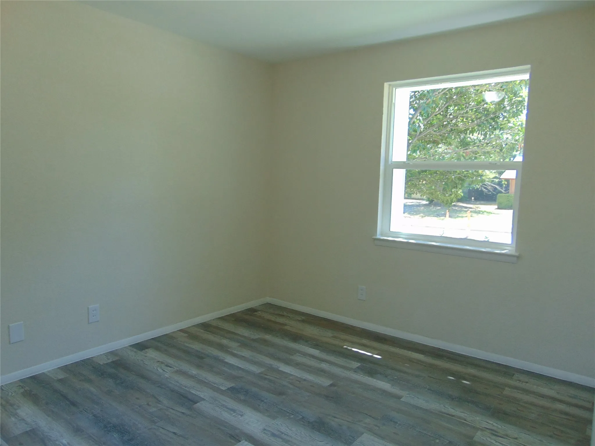 Single Family Residence For Sale in Dallas County , 518 Vernet Street, Richardson, Texas 75080, 3 Bedroom, 2 Bathroom, 2 Garage spaces, 1,282 Sqft, built in 1959, mls#21370454, Real Estate Agent in Richardson, Homes For Sale in Dallas county, Homes For Sale in Richardson, Realtor in Richardson Texas, Real Estate Brokerage Independent Realty Texas, Luminita Cordes Realtor
