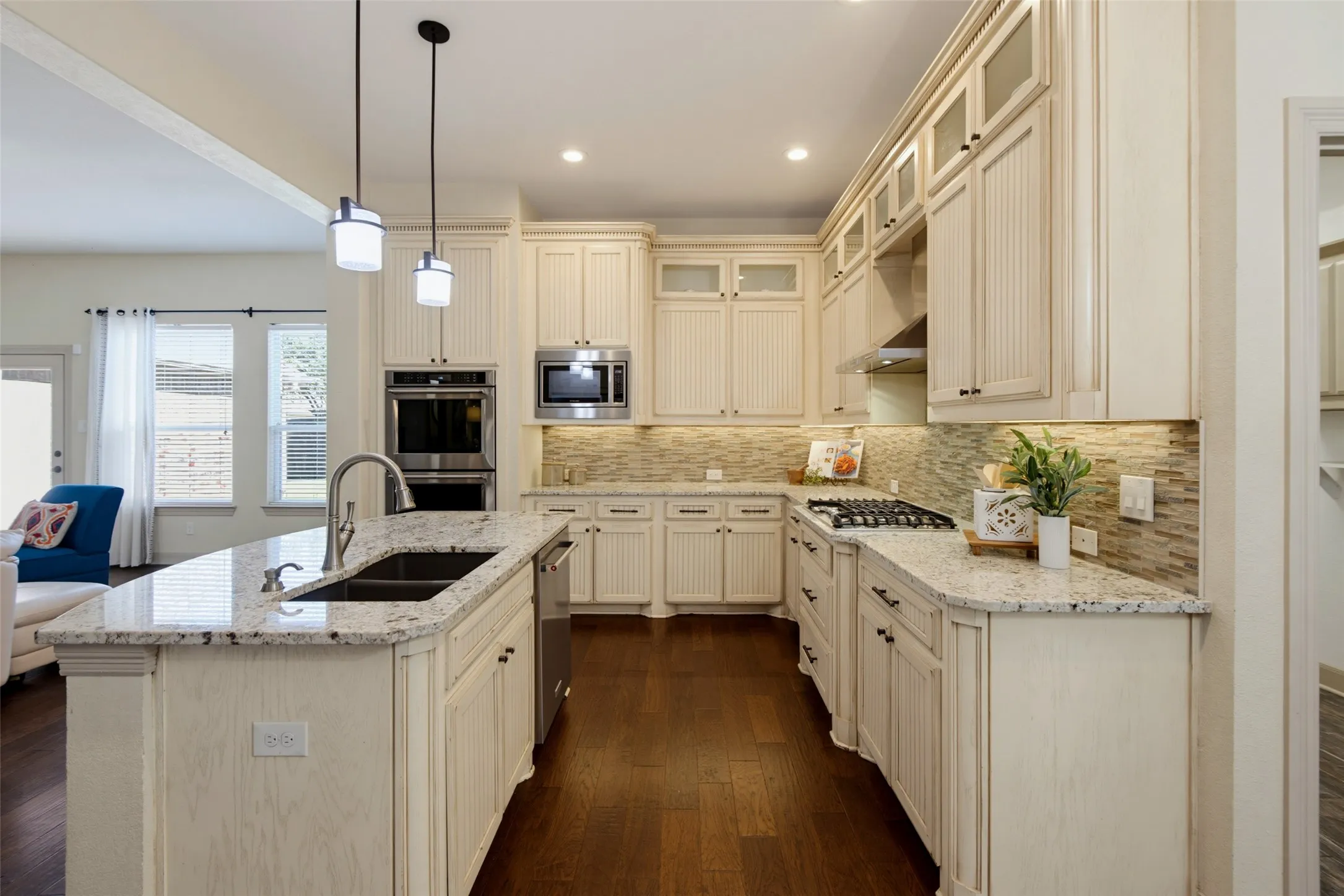 Single Family Residence For Sale in Denton County , 3434 Nation Drive, Frisco, Texas 75034, 4 Bedroom, 4 Bathroom, 2 Garage spaces, 3,012 Sqft, built in 2004, mls#21383532, Real Estate Agent in Frisco, Homes For Sale in Denton county, Homes For Sale in Frisco, Realtor in Frisco Texas, Real Estate Brokerage Independent Realty Texas, Luminita Cordes Realtor