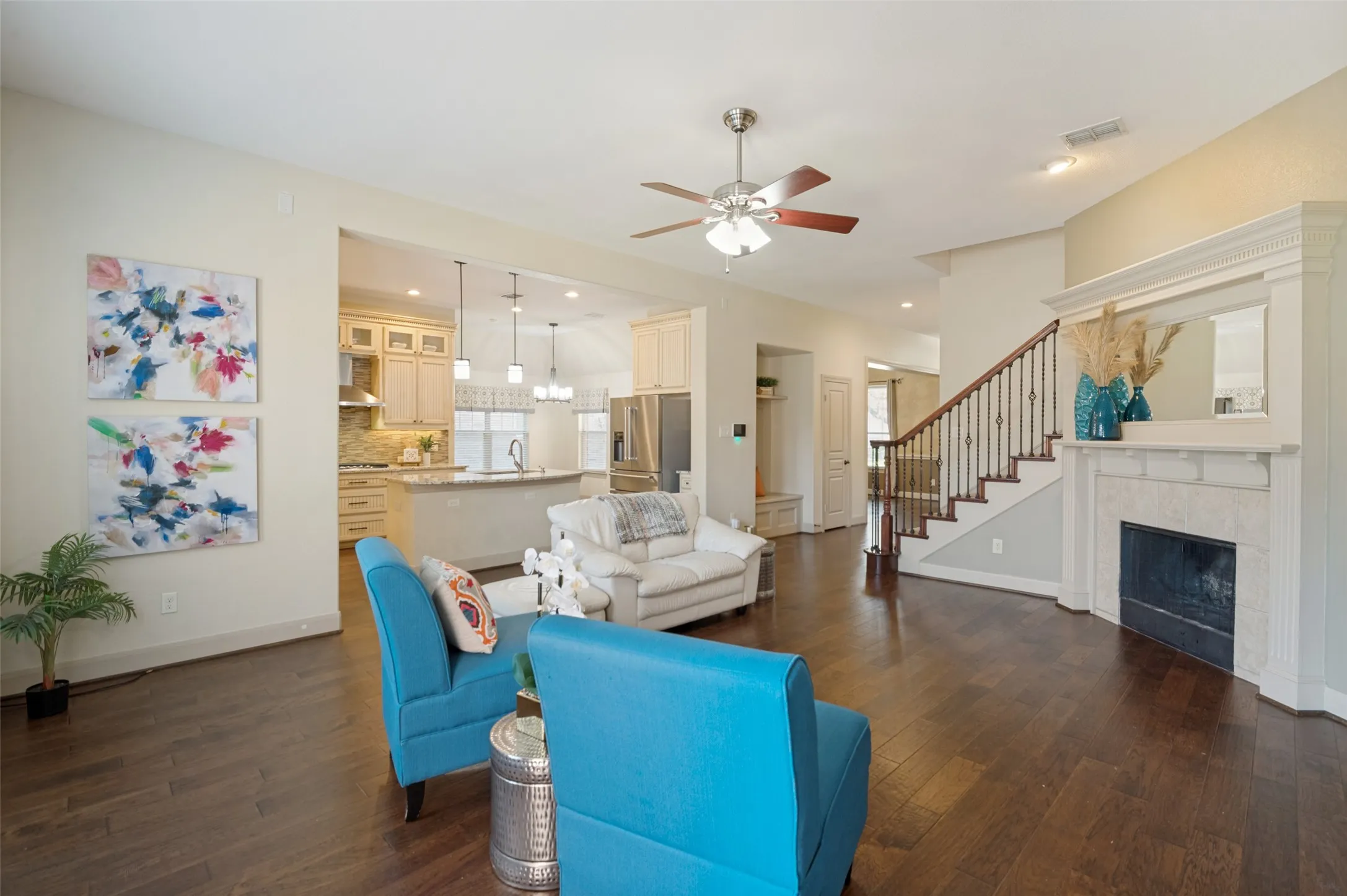 Single Family Residence For Sale in Denton County , 3434 Nation Drive, Frisco, Texas 75034, 4 Bedroom, 4 Bathroom, 2 Garage spaces, 3,012 Sqft, built in 2004, mls#21383532, Real Estate Agent in Frisco, Homes For Sale in Denton county, Homes For Sale in Frisco, Realtor in Frisco Texas, Real Estate Brokerage Independent Realty Texas, Luminita Cordes Realtor