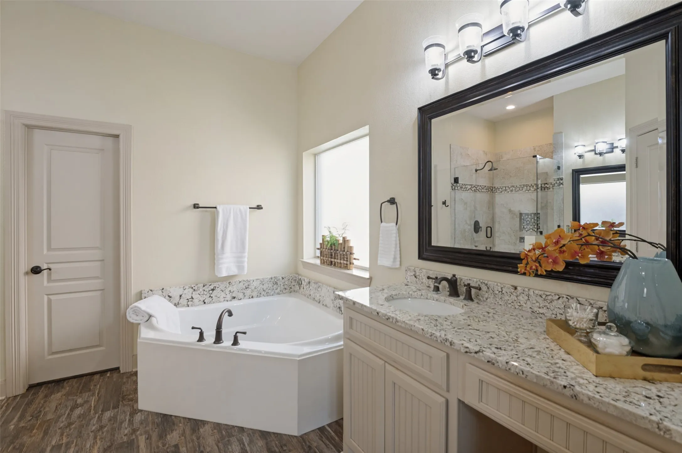 Single Family Residence For Sale in Denton County , 3434 Nation Drive, Frisco, Texas 75034, 4 Bedroom, 4 Bathroom, 2 Garage spaces, 3,012 Sqft, built in 2004, mls#21383532, Real Estate Agent in Frisco, Homes For Sale in Denton county, Homes For Sale in Frisco, Realtor in Frisco Texas, Real Estate Brokerage Independent Realty Texas, Luminita Cordes Realtor
