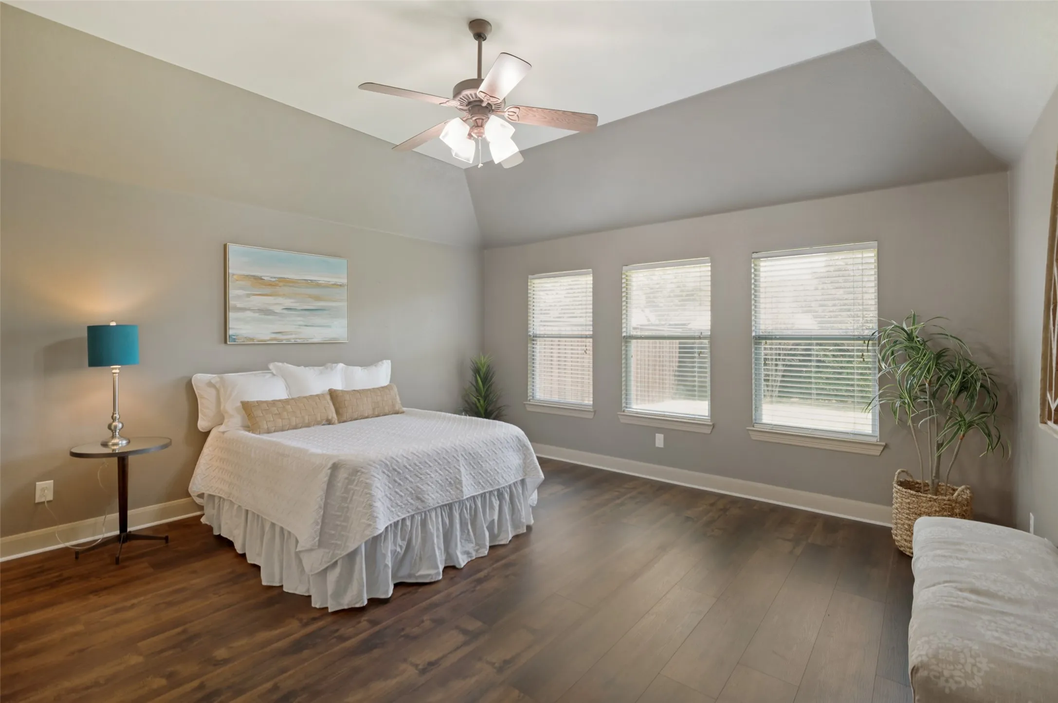 Single Family Residence For Sale in Denton County , 3434 Nation Drive, Frisco, Texas 75034, 4 Bedroom, 4 Bathroom, 2 Garage spaces, 3,012 Sqft, built in 2004, mls#21383532, Real Estate Agent in Frisco, Homes For Sale in Denton county, Homes For Sale in Frisco, Realtor in Frisco Texas, Real Estate Brokerage Independent Realty Texas, Luminita Cordes Realtor