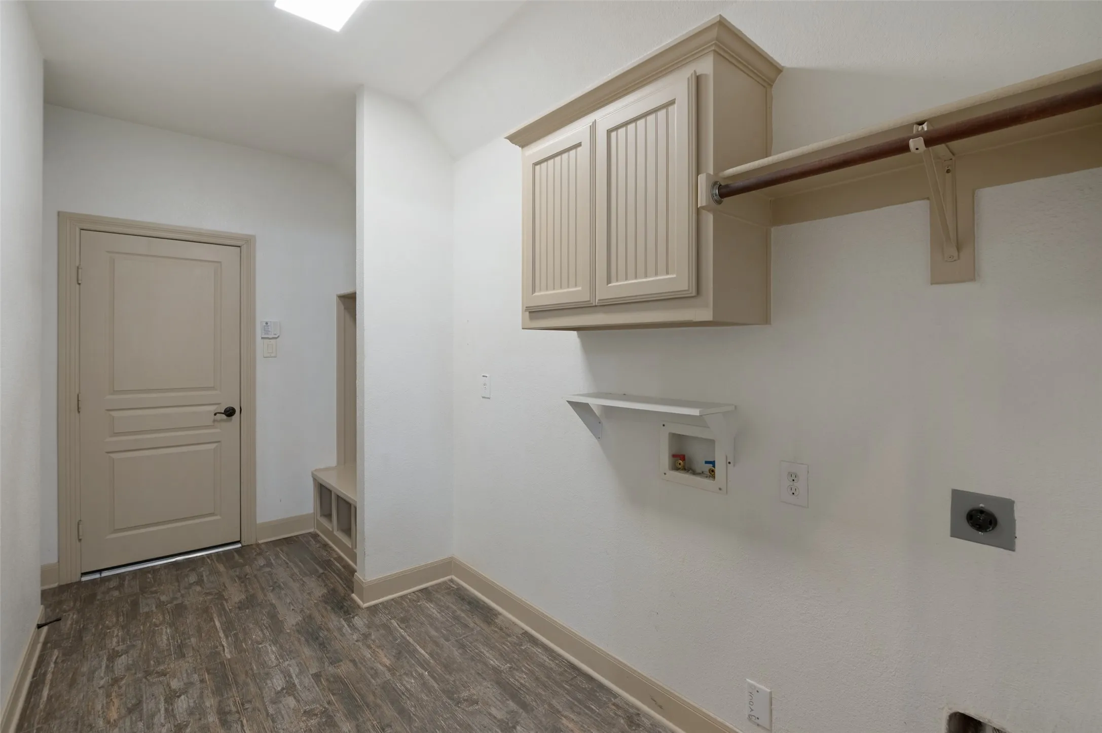 Single Family Residence For Sale in Denton County , 3434 Nation Drive, Frisco, Texas 75034, 4 Bedroom, 4 Bathroom, 2 Garage spaces, 3,012 Sqft, built in 2004, mls#21383532, Real Estate Agent in Frisco, Homes For Sale in Denton county, Homes For Sale in Frisco, Realtor in Frisco Texas, Real Estate Brokerage Independent Realty Texas, Luminita Cordes Realtor