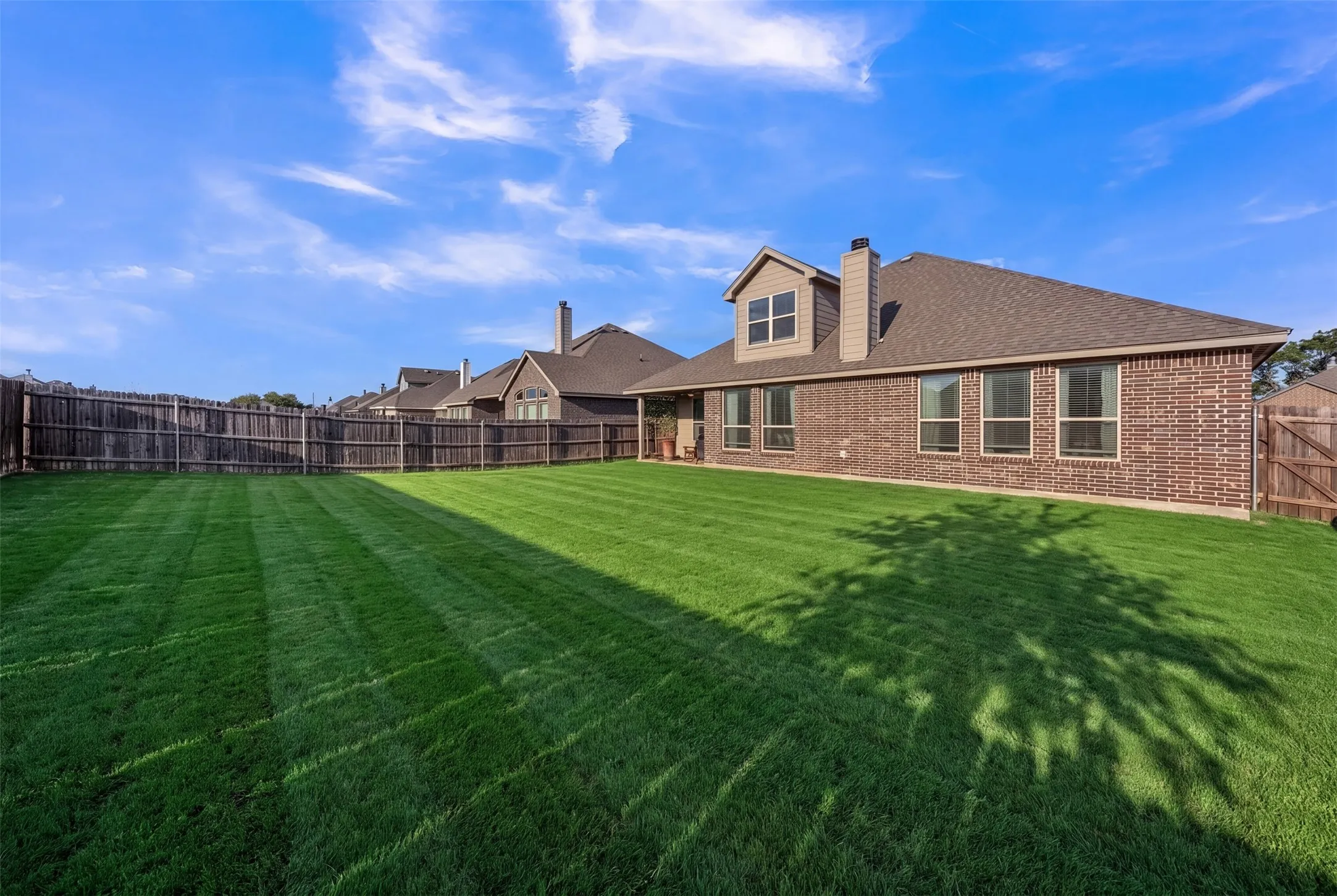 Single Family Residence For Sale in Johnson County , 113 Independence Drive, Joshua, Texas 76058, 4 Bedroom, 3 Bathroom, 2 Garage spaces, 2,598 Sqft, built in 2022, mls#21383394, Real Estate Agent in Joshua, Homes For Sale in Johnson county, Homes For Sale in Joshua, Realtor in Joshua Texas, Real Estate Brokerage Independent Realty Texas, Luminita Cordes Realtor