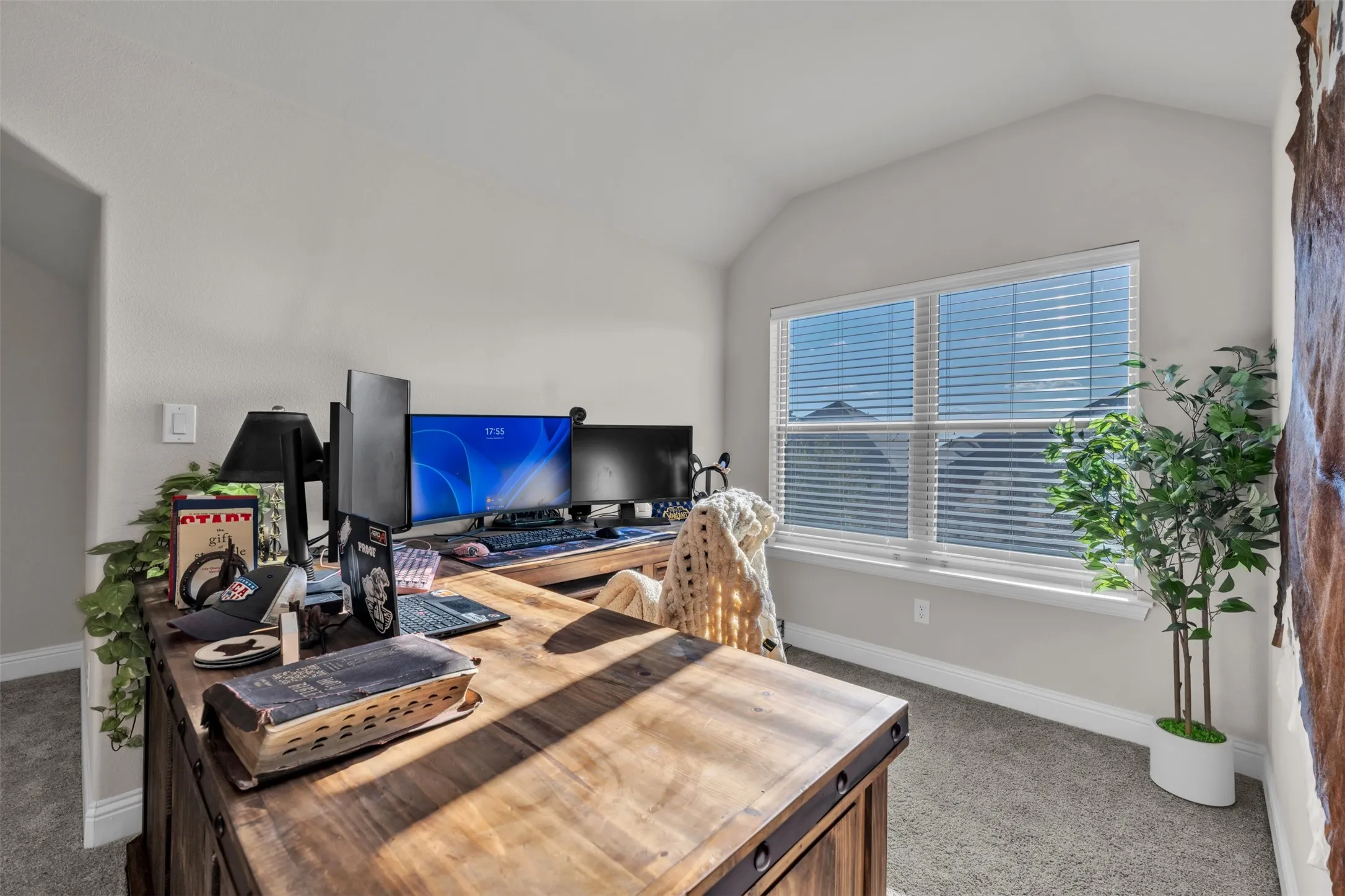 Single Family Residence For Sale in Johnson County , 113 Independence Drive, Joshua, Texas 76058, 4 Bedroom, 3 Bathroom, 2 Garage spaces, 2,598 Sqft, built in 2022, mls#21383394, Real Estate Agent in Joshua, Homes For Sale in Johnson county, Homes For Sale in Joshua, Realtor in Joshua Texas, Real Estate Brokerage Independent Realty Texas, Luminita Cordes Realtor