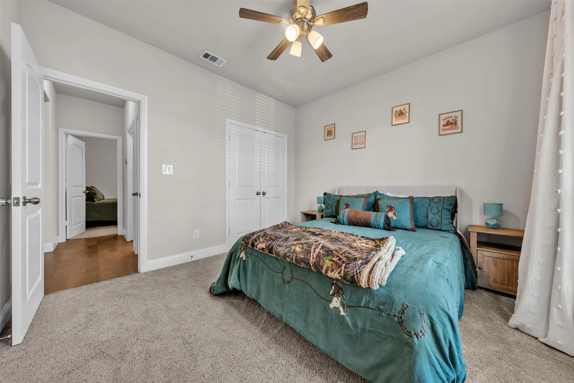 Single Family Residence For Sale in Johnson County , 113 Independence Drive, Joshua, Texas 76058, 4 Bedroom, 3 Bathroom, 2 Garage spaces, 2,598 Sqft, built in 2022, mls#21383394, Real Estate Agent in Joshua, Homes For Sale in Johnson county, Homes For Sale in Joshua, Realtor in Joshua Texas, Real Estate Brokerage Independent Realty Texas, Luminita Cordes Realtor