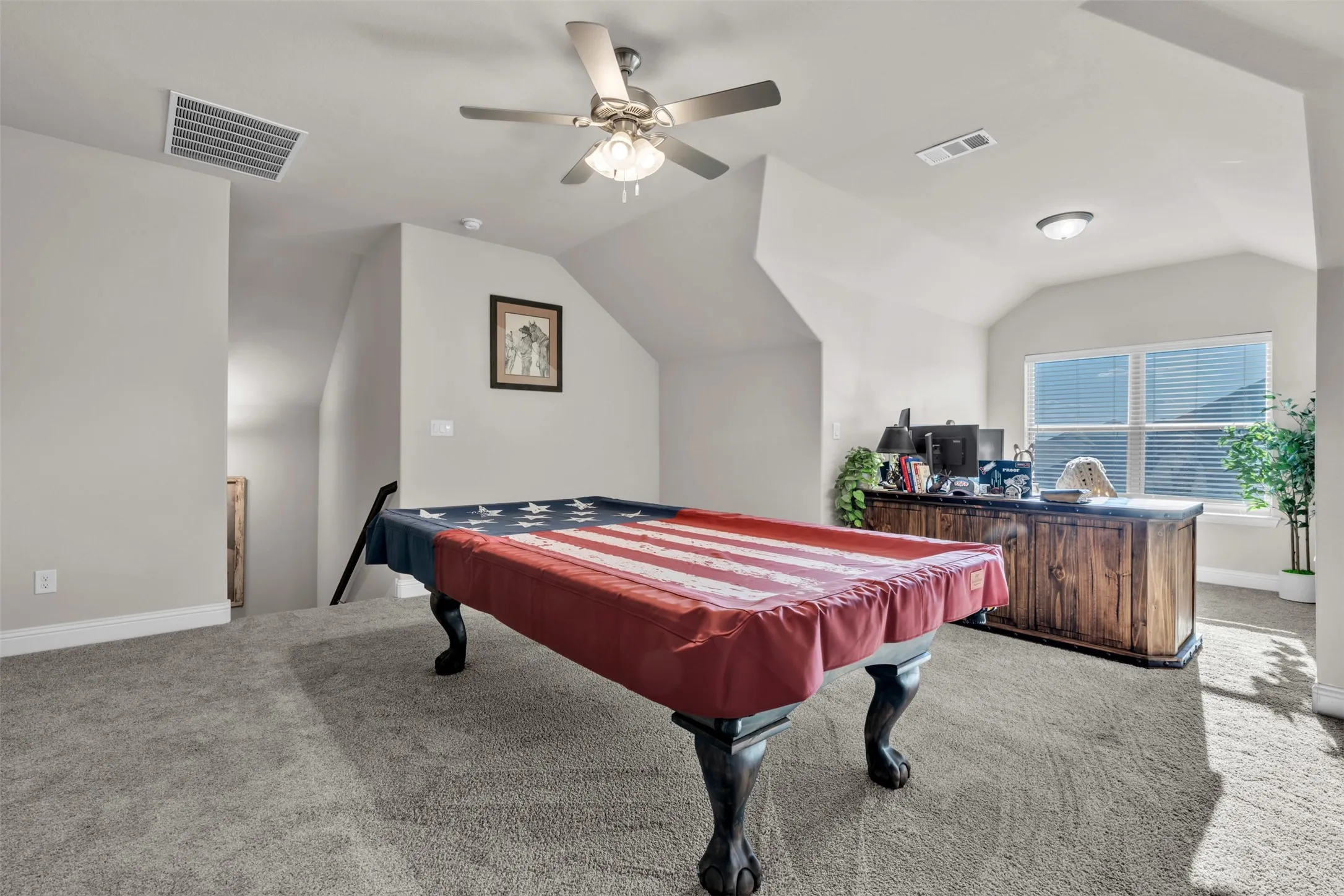 Single Family Residence For Sale in Johnson County , 113 Independence Drive, Joshua, Texas 76058, 4 Bedroom, 3 Bathroom, 2 Garage spaces, 2,598 Sqft, built in 2022, mls#21383394, Real Estate Agent in Joshua, Homes For Sale in Johnson county, Homes For Sale in Joshua, Realtor in Joshua Texas, Real Estate Brokerage Independent Realty Texas, Luminita Cordes Realtor
