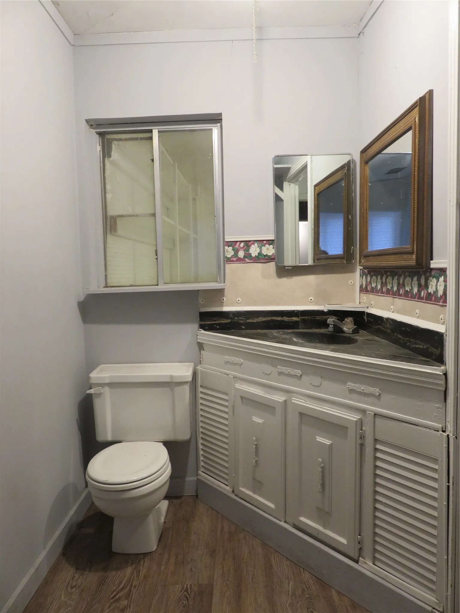 Inside Bonus Room