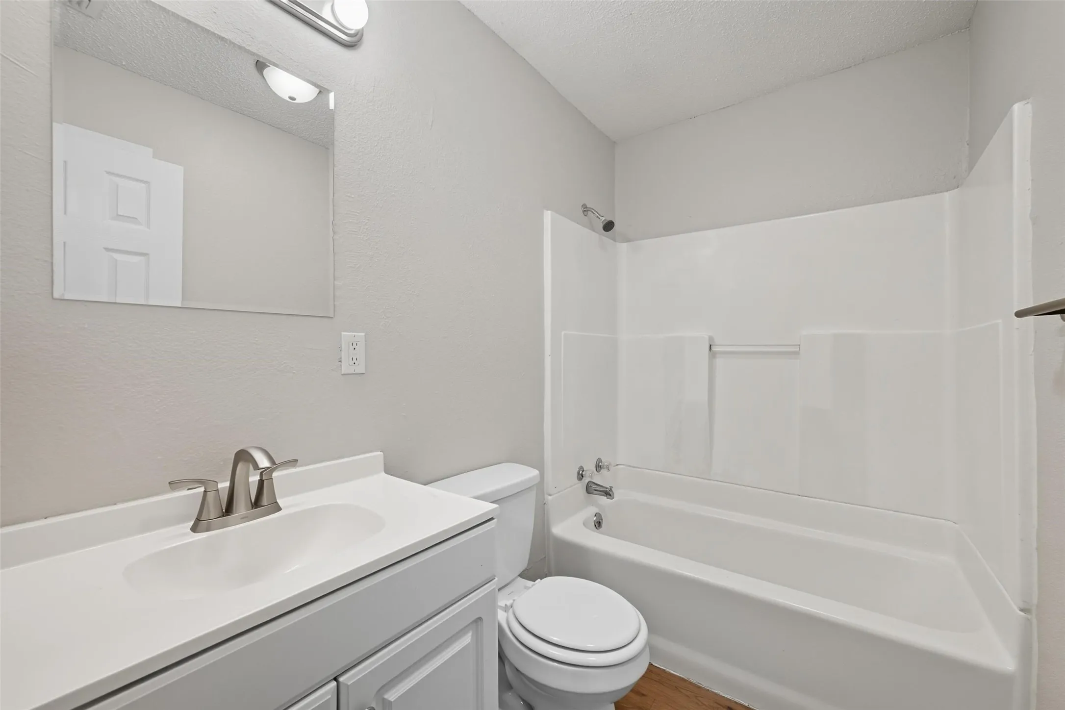 Single Family Residence For Rent in Collin County , 1166 N Business 78 Highway, Blue Ridge, Texas 75424, 3 Bedroom, 1 Bathroom, Garage spaces, 1,250 Sqft, built in 1980, mls#21383542, Real Estate Agent in Blue Ridge, Homes For Rent in Collin county, Homes For Rent in Blue Ridge, Realtor in Blue Ridge Texas, Real Estate Brokerage Independent Realty Texas, Luminita Cordes Realtor