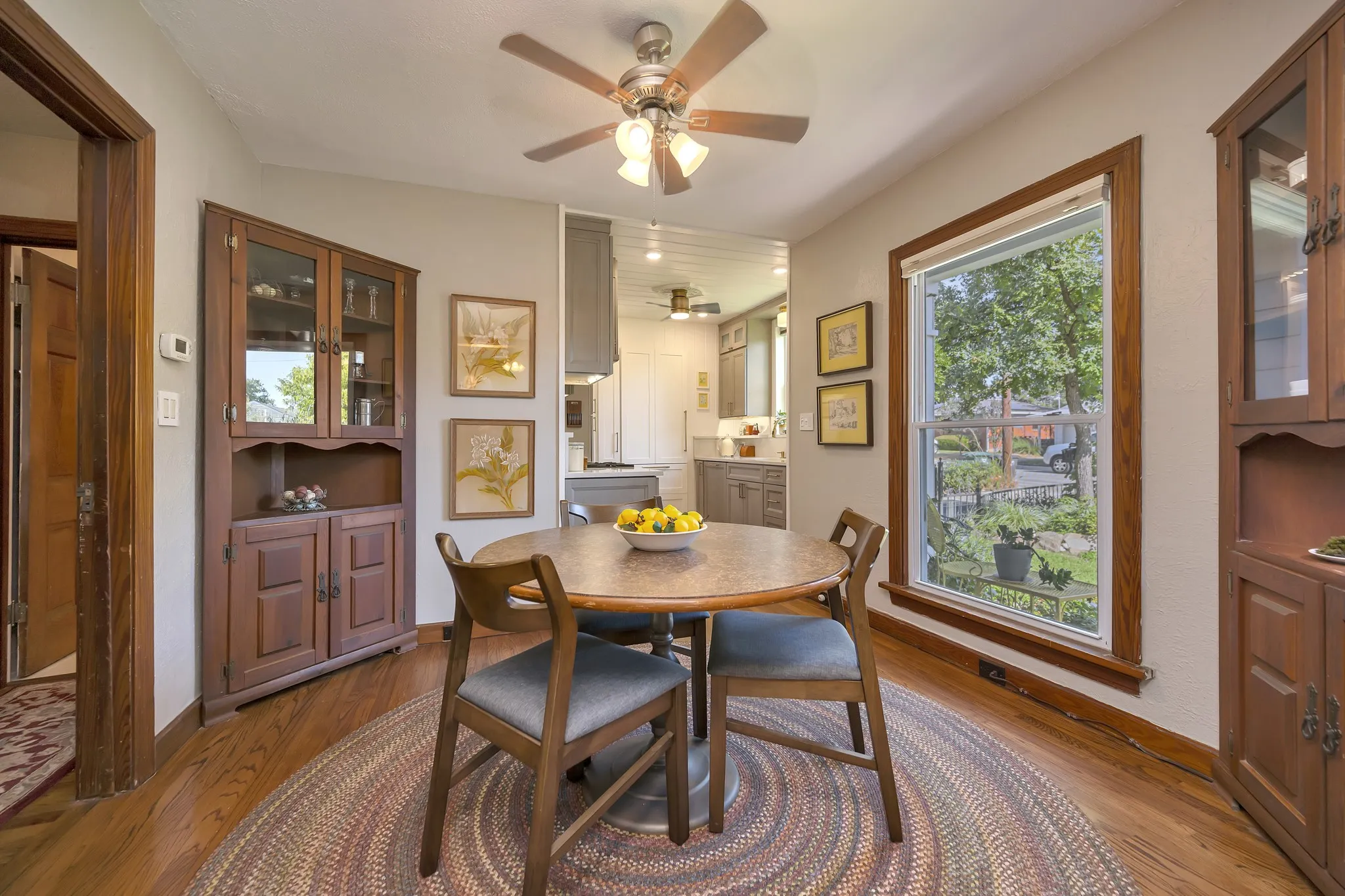 Single Family Residence For Sale in Tarrant County , 4000 Medford Road, Fort Worth, Texas 76103, 4 Bedroom, 2 Bathroom, 2 Garage spaces, 1,557 Sqft, built in 1941, mls#21361528, Real Estate Agent in Fort Worth, Homes For Sale in Tarrant county, Homes For Sale in Fort Worth, Realtor in Fort Worth Texas, Real Estate Brokerage Independent Realty Texas, Luminita Cordes Realtor