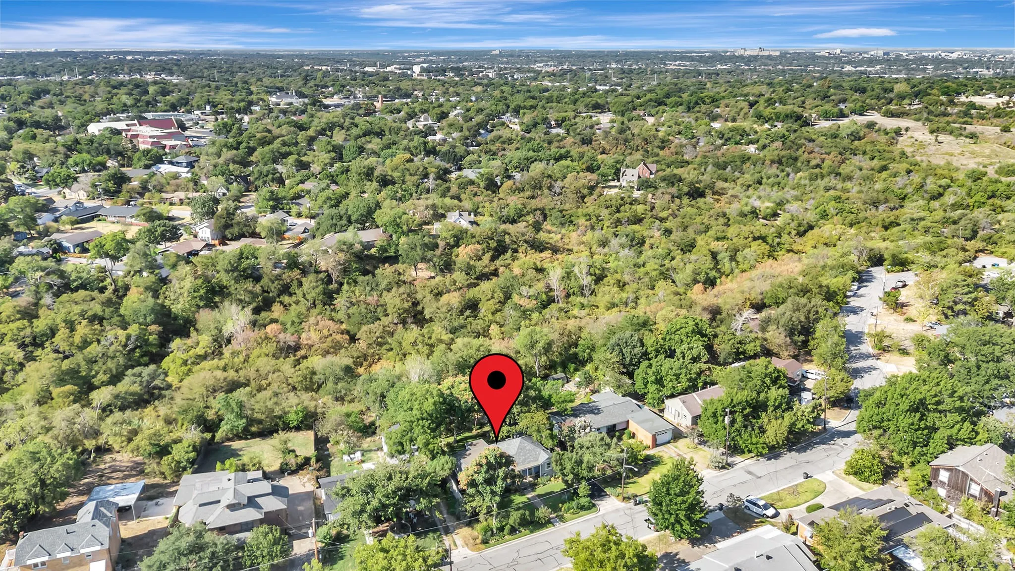 Single Family Residence For Sale in Tarrant County , 4000 Medford Road, Fort Worth, Texas 76103, 4 Bedroom, 2 Bathroom, 2 Garage spaces, 1,557 Sqft, built in 1941, mls#21361528, Real Estate Agent in Fort Worth, Homes For Sale in Tarrant county, Homes For Sale in Fort Worth, Realtor in Fort Worth Texas, Real Estate Brokerage Independent Realty Texas, Luminita Cordes Realtor