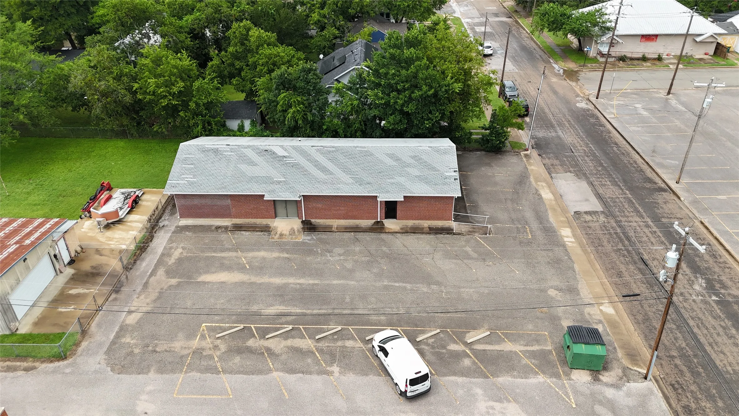 Retail For Sale in Coryell County , 113 N 10th Street, Gatesville, Texas 76528, 0, 0, Garage spaces, 0 Sqft, built in 1985, mls#21383051, Real Estate Agent in Gatesville, Homes For Sale in Coryell county, Homes For Sale in Gatesville, Realtor in Gatesville Texas, Real Estate Brokerage Independent Realty Texas, Luminita Cordes Realtor