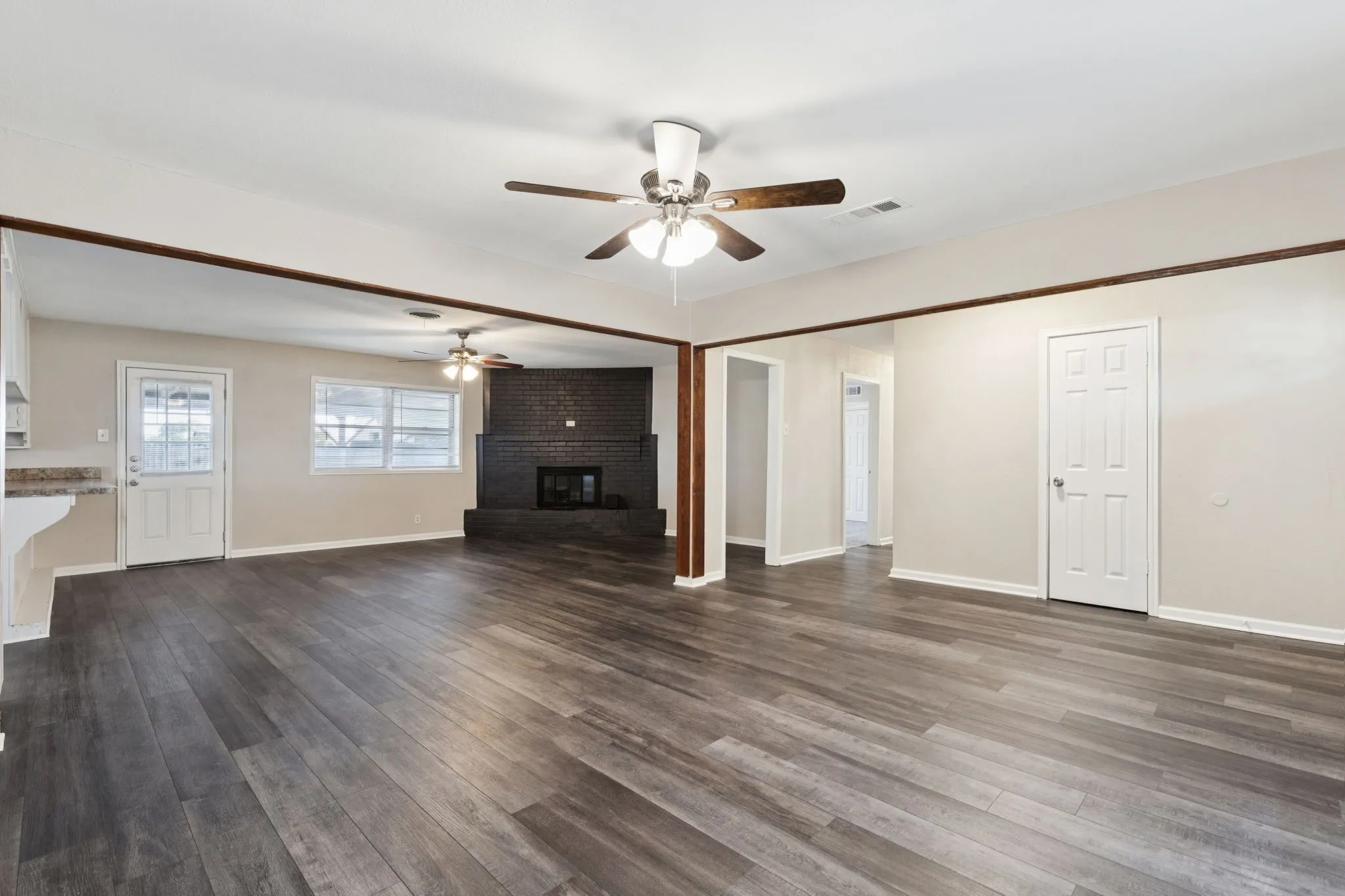Single Family Residence For Sale in Tarrant County , 7009 Corona Drive, North Richland Hills, Texas 76180, 3 Bedroom, 2 Bathroom, 2 Garage spaces, 1,914 Sqft, built in 1963, mls#21383546, Real Estate Agent in North Richland Hills, Homes For Sale in Tarrant county, Homes For Sale in North Richland Hills, Realtor in North Richland Hills Texas, Real Estate Brokerage Independent Realty Texas, Luminita Cordes Realtor