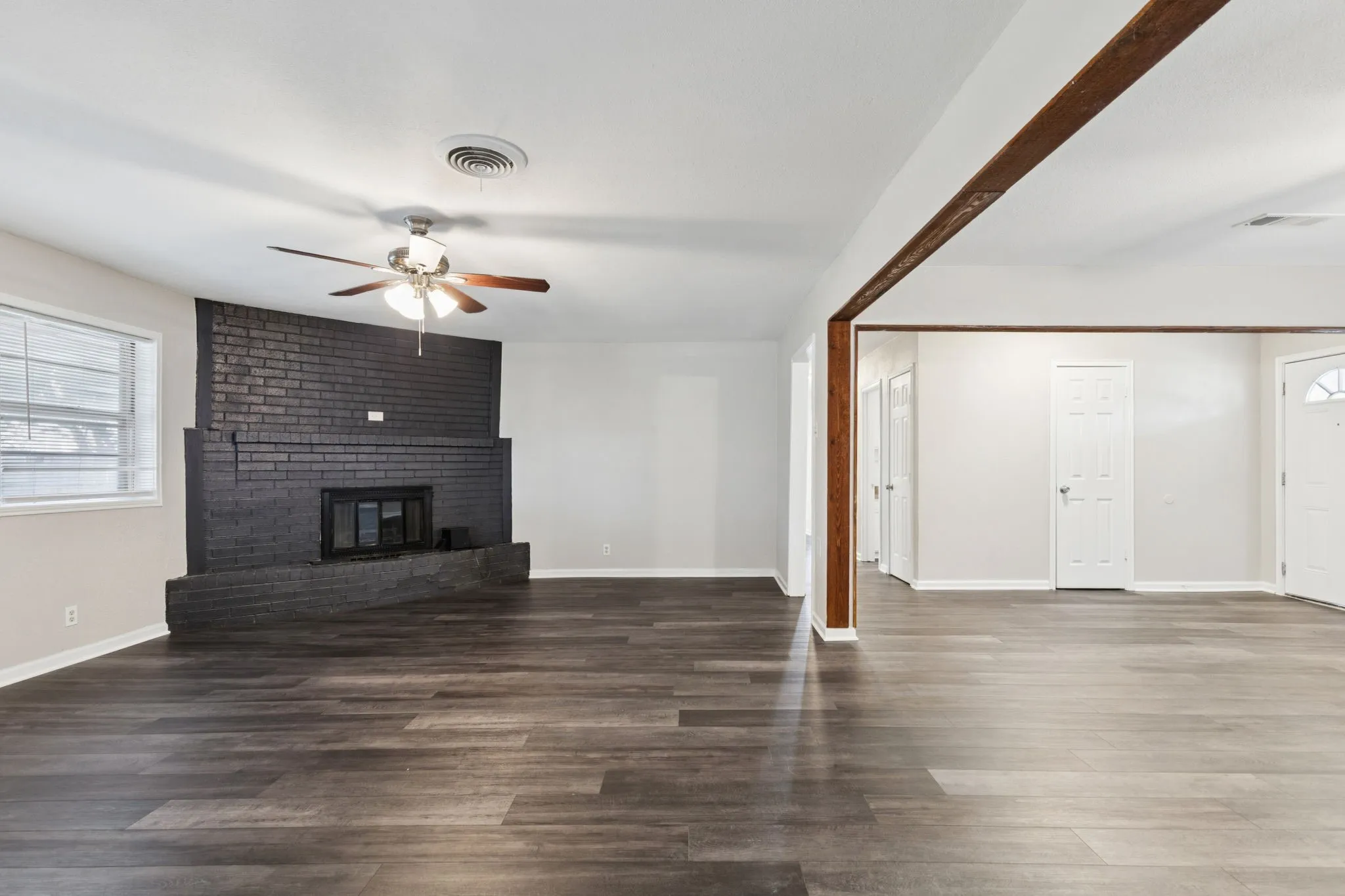 Single Family Residence For Sale in Tarrant County , 7009 Corona Drive, North Richland Hills, Texas 76180, 3 Bedroom, 2 Bathroom, 2 Garage spaces, 1,914 Sqft, built in 1963, mls#21383546, Real Estate Agent in North Richland Hills, Homes For Sale in Tarrant county, Homes For Sale in North Richland Hills, Realtor in North Richland Hills Texas, Real Estate Brokerage Independent Realty Texas, Luminita Cordes Realtor