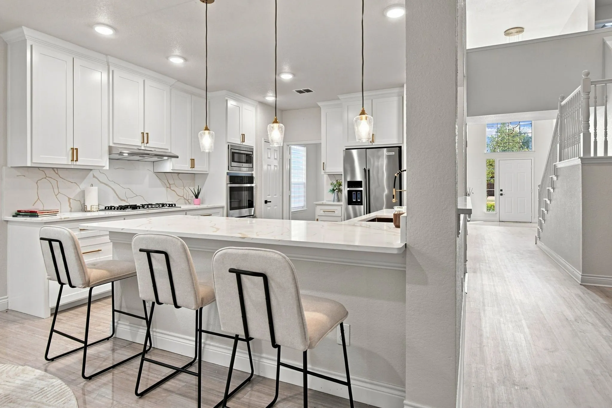Single Family Residence For Sale in Tarrant County , 7113 Top Rail Run, Fort Worth, Texas 76179, 5 Bedroom, 3 Bathroom, 3 Garage spaces, 3,287 Sqft, built in 2001, mls#21383169, Real Estate Agent in Fort Worth, Homes For Sale in Tarrant county, Homes For Sale in Fort Worth, Realtor in Fort Worth Texas, Real Estate Brokerage Independent Realty Texas, Luminita Cordes Realtor