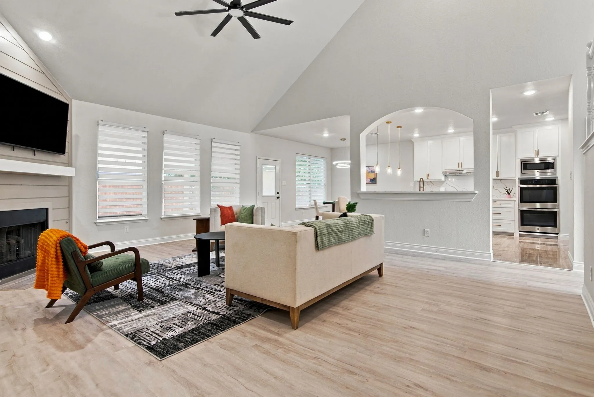 Single Family Residence For Sale in Tarrant County , 7113 Top Rail Run, Fort Worth, Texas 76179, 5 Bedroom, 3 Bathroom, 3 Garage spaces, 3,287 Sqft, built in 2001, mls#21383169, Real Estate Agent in Fort Worth, Homes For Sale in Tarrant county, Homes For Sale in Fort Worth, Realtor in Fort Worth Texas, Real Estate Brokerage Independent Realty Texas, Luminita Cordes Realtor