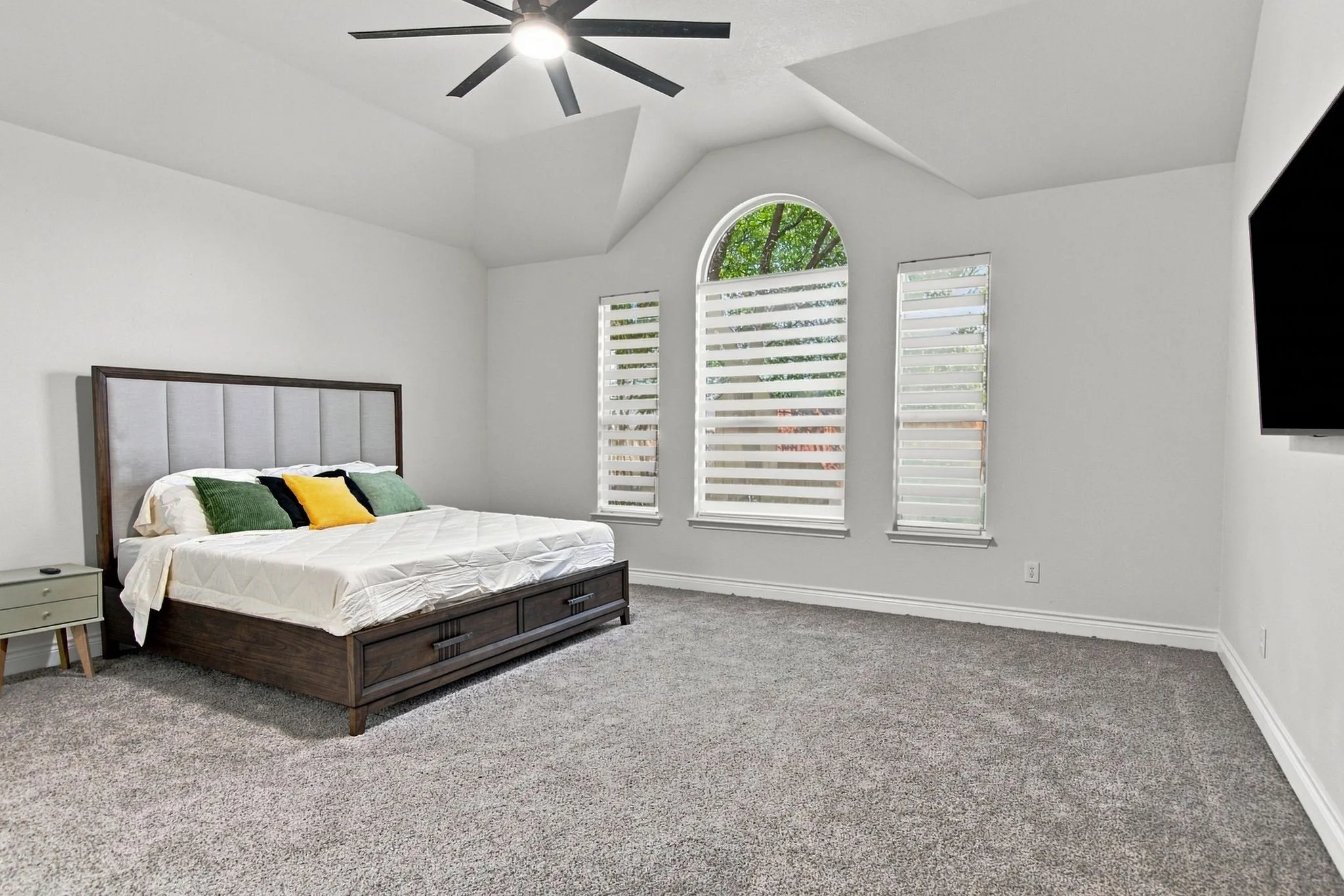 Single Family Residence For Sale in Tarrant County , 7113 Top Rail Run, Fort Worth, Texas 76179, 5 Bedroom, 3 Bathroom, 3 Garage spaces, 3,287 Sqft, built in 2001, mls#21383169, Real Estate Agent in Fort Worth, Homes For Sale in Tarrant county, Homes For Sale in Fort Worth, Realtor in Fort Worth Texas, Real Estate Brokerage Independent Realty Texas, Luminita Cordes Realtor