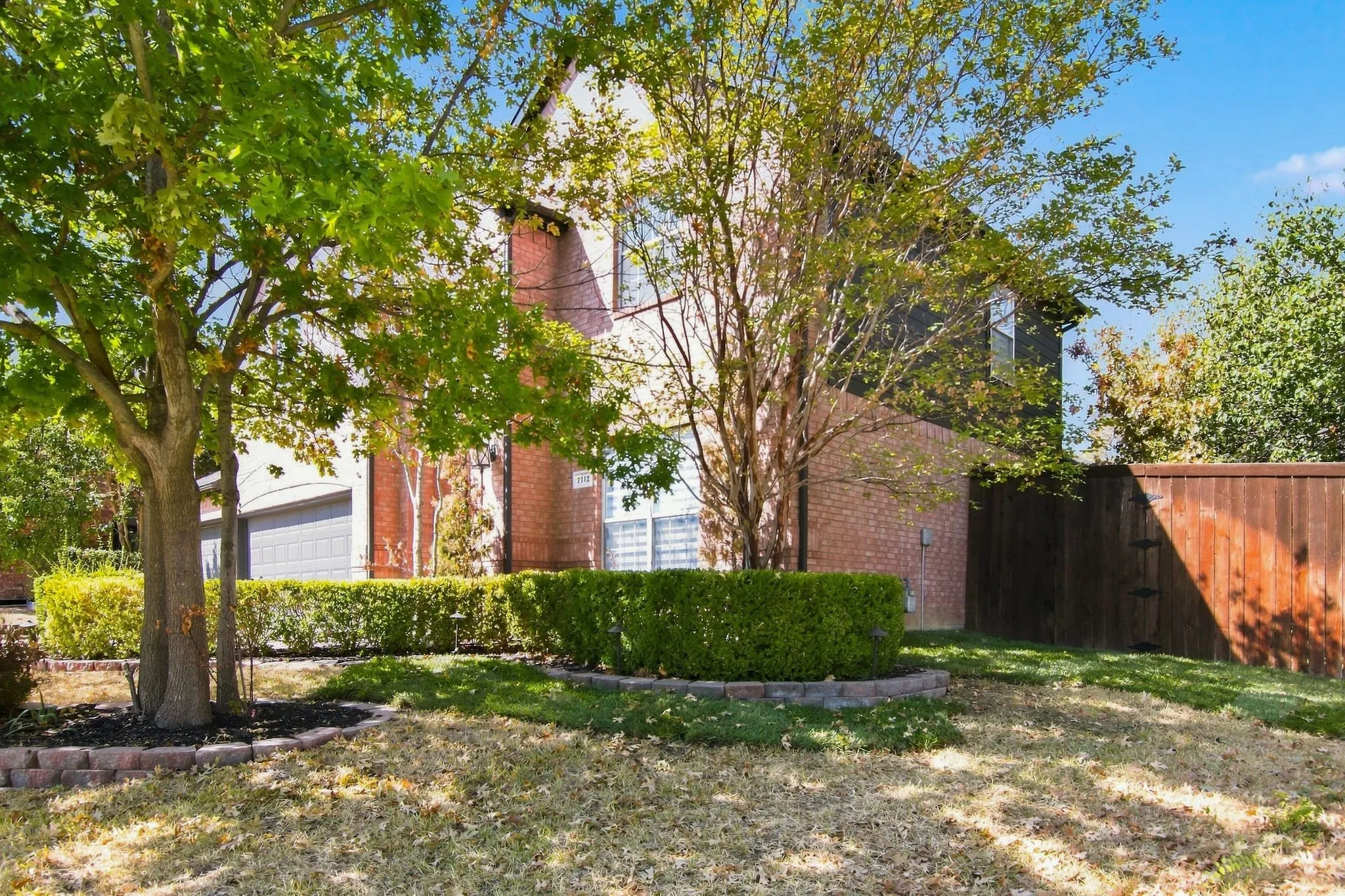Single Family Residence For Sale in Tarrant County , 7113 Top Rail Run, Fort Worth, Texas 76179, 5 Bedroom, 3 Bathroom, 3 Garage spaces, 3,287 Sqft, built in 2001, mls#21383169, Real Estate Agent in Fort Worth, Homes For Sale in Tarrant county, Homes For Sale in Fort Worth, Realtor in Fort Worth Texas, Real Estate Brokerage Independent Realty Texas, Luminita Cordes Realtor