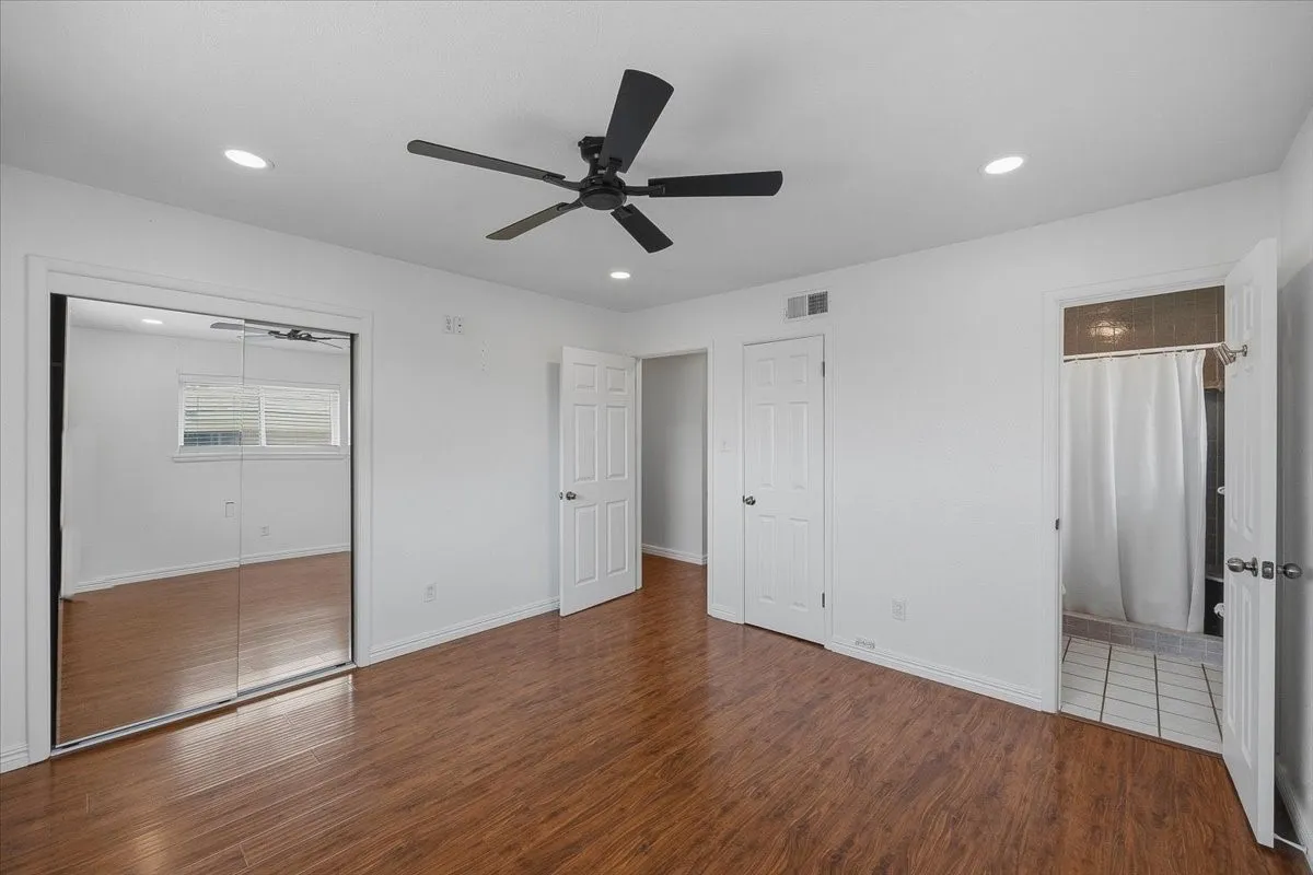Single Family Residence For Rent in Tarrant County , 5533 Sam Calloway Road, Fort Worth, Texas 76114, 3 Bedroom, 2 Bathroom, 1 Garage spaces, 1,625 Sqft, built in 1960, mls#21382594, Real Estate Agent in Fort Worth, Homes For Rent in Tarrant county, Homes For Rent in Fort Worth, Realtor in Fort Worth Texas, Real Estate Brokerage Independent Realty Texas, Luminita Cordes Realtor