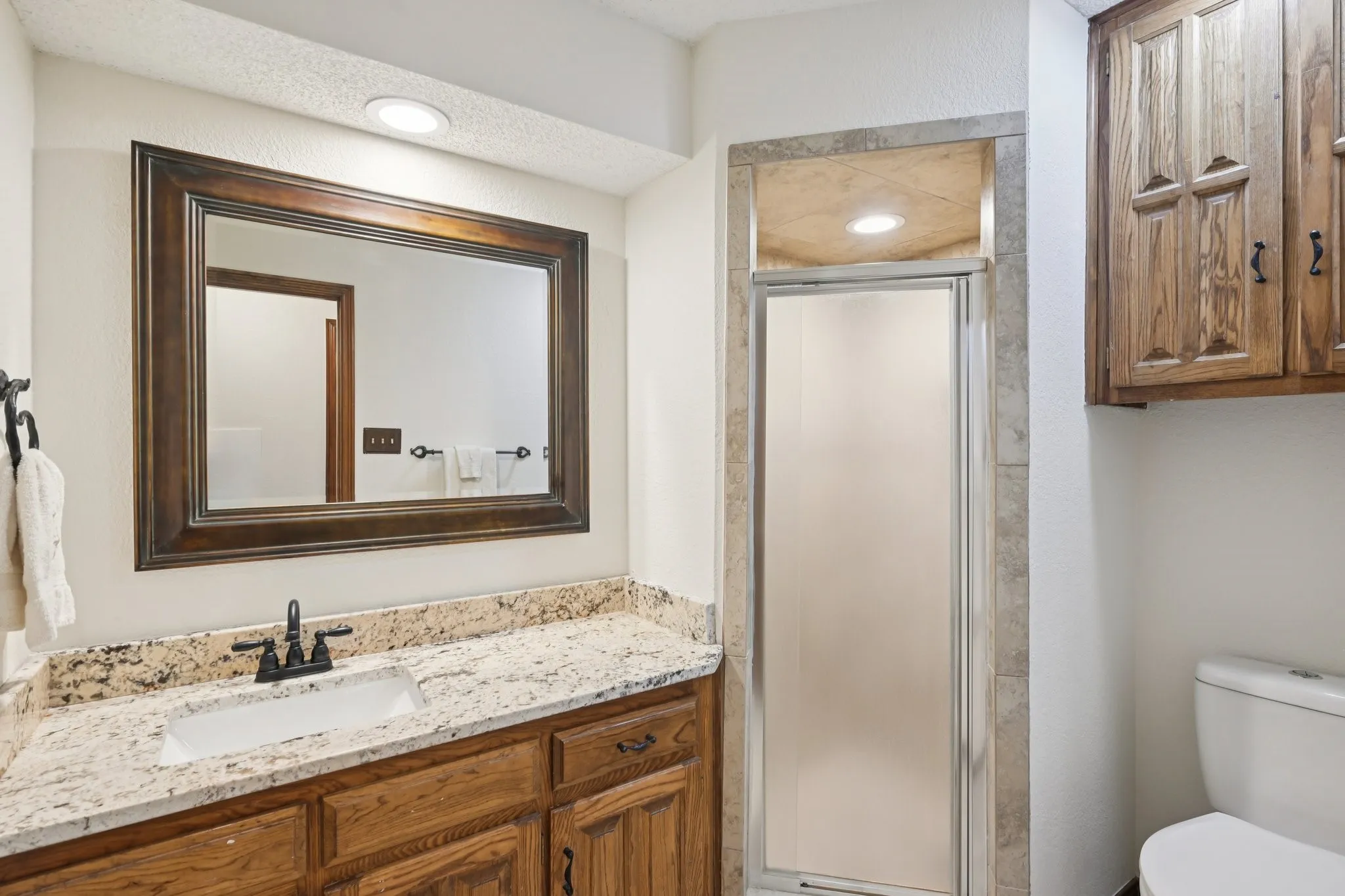 Single Family Residence For Sale in Tarrant County , 7002 Lake Louise Drive, Arlington, Texas 76016, 4 Bedroom, 3 Bathroom, 2 Garage spaces, 2,782 Sqft, built in 1982, mls#21383167, Real Estate Agent in Arlington, Homes For Sale in Tarrant county, Homes For Sale in Arlington, Realtor in Arlington Texas, Real Estate Brokerage Independent Realty Texas, Luminita Cordes Realtor
