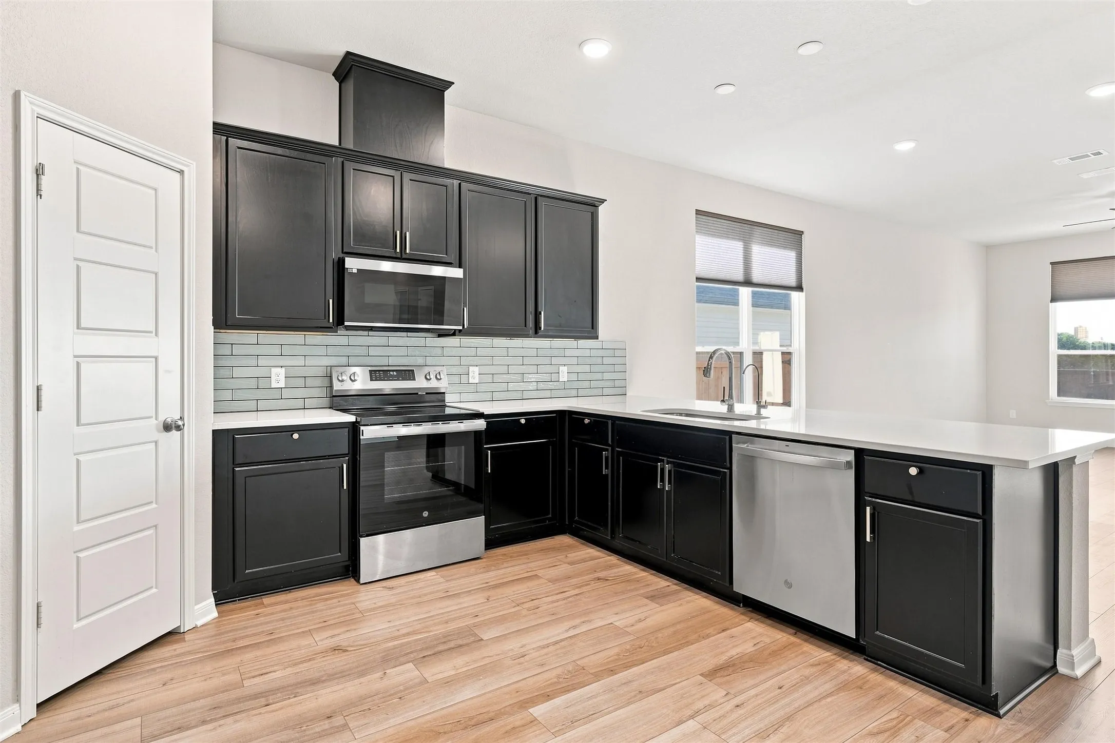Single Family Residence For Rent in Mc Lennan County , 11308 Celestial Court, Lorena, Texas 76655, 4 Bedroom, 3 Bathroom, 2 Garage spaces, 2,053 Sqft, built in 2024, mls#21383536, Real Estate Agent in Lorena, Homes For Rent in Mc Lennan county, Homes For Rent in Lorena, Realtor in Lorena Texas, Real Estate Brokerage Independent Realty Texas, Luminita Cordes Realtor