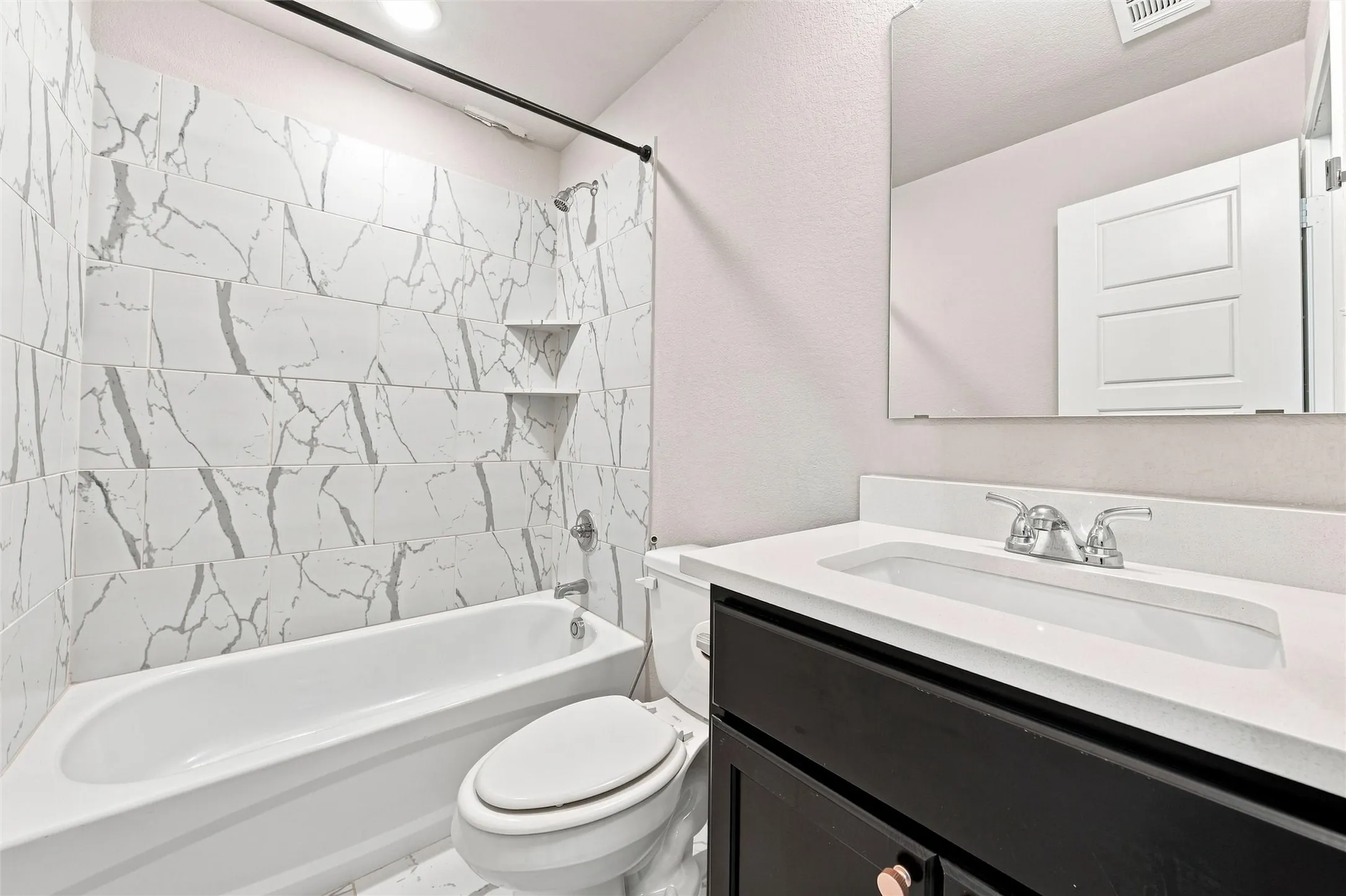 Single Family Residence For Rent in Mc Lennan County , 11308 Celestial Court, Lorena, Texas 76655, 4 Bedroom, 3 Bathroom, 2 Garage spaces, 2,053 Sqft, built in 2024, mls#21383536, Real Estate Agent in Lorena, Homes For Rent in Mc Lennan county, Homes For Rent in Lorena, Realtor in Lorena Texas, Real Estate Brokerage Independent Realty Texas, Luminita Cordes Realtor