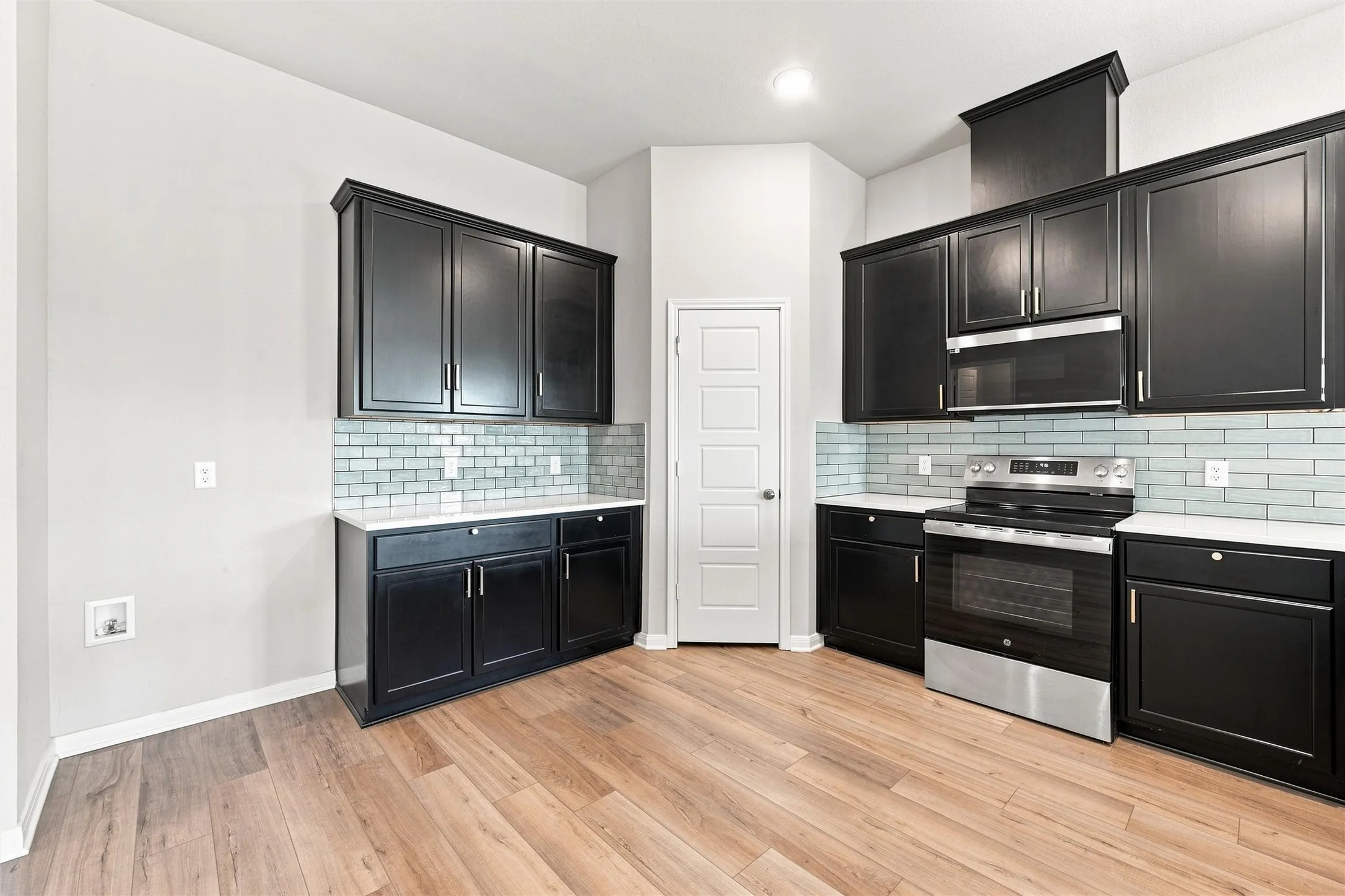 Single Family Residence For Rent in Mc Lennan County , 11308 Celestial Court, Lorena, Texas 76655, 4 Bedroom, 3 Bathroom, 2 Garage spaces, 2,053 Sqft, built in 2024, mls#21383536, Real Estate Agent in Lorena, Homes For Rent in Mc Lennan county, Homes For Rent in Lorena, Realtor in Lorena Texas, Real Estate Brokerage Independent Realty Texas, Luminita Cordes Realtor