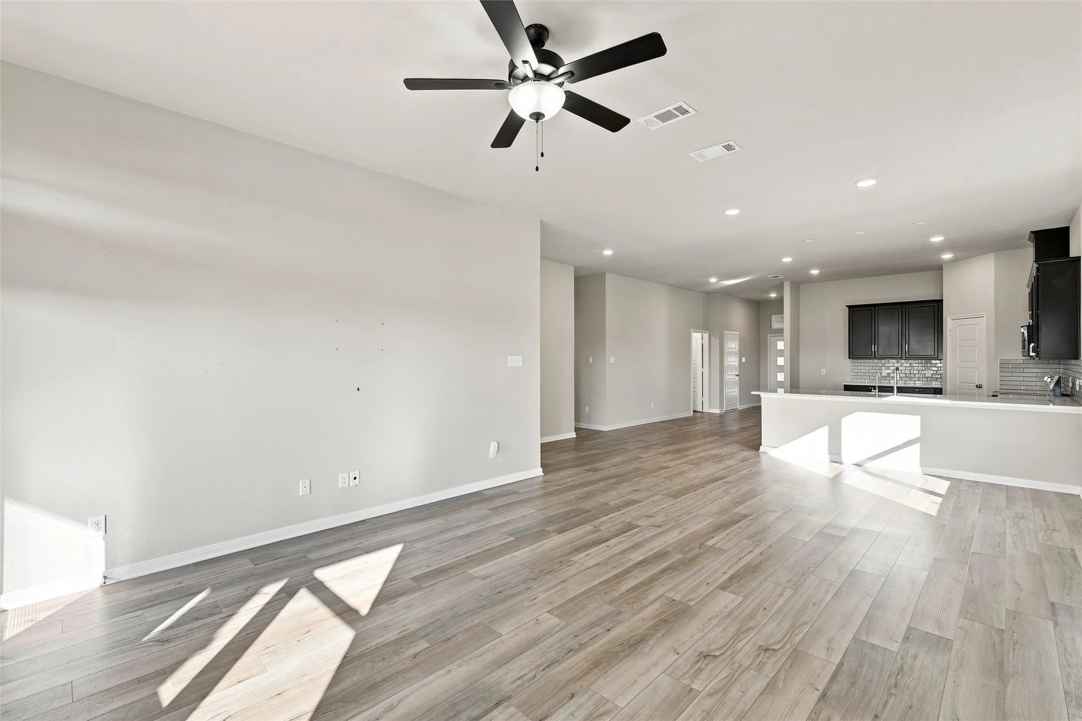 Single Family Residence For Rent in Mc Lennan County , 11308 Celestial Court, Lorena, Texas 76655, 4 Bedroom, 3 Bathroom, 2 Garage spaces, 2,053 Sqft, built in 2024, mls#21383536, Real Estate Agent in Lorena, Homes For Rent in Mc Lennan county, Homes For Rent in Lorena, Realtor in Lorena Texas, Real Estate Brokerage Independent Realty Texas, Luminita Cordes Realtor