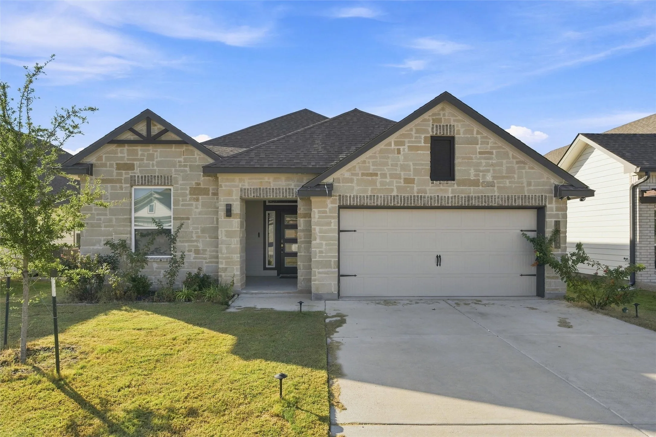 Single Family Residence For Rent in Mc Lennan County , 11308 Celestial Court, Lorena, Texas 76655, 4 Bedroom, 3 Bathroom, 2 Garage spaces, 2,053 Sqft, built in 2024, mls#21383536, Real Estate Agent in Lorena, Homes For Rent in Mc Lennan county, Homes For Rent in Lorena, Realtor in Lorena Texas, Real Estate Brokerage Independent Realty Texas, Luminita Cordes Realtor