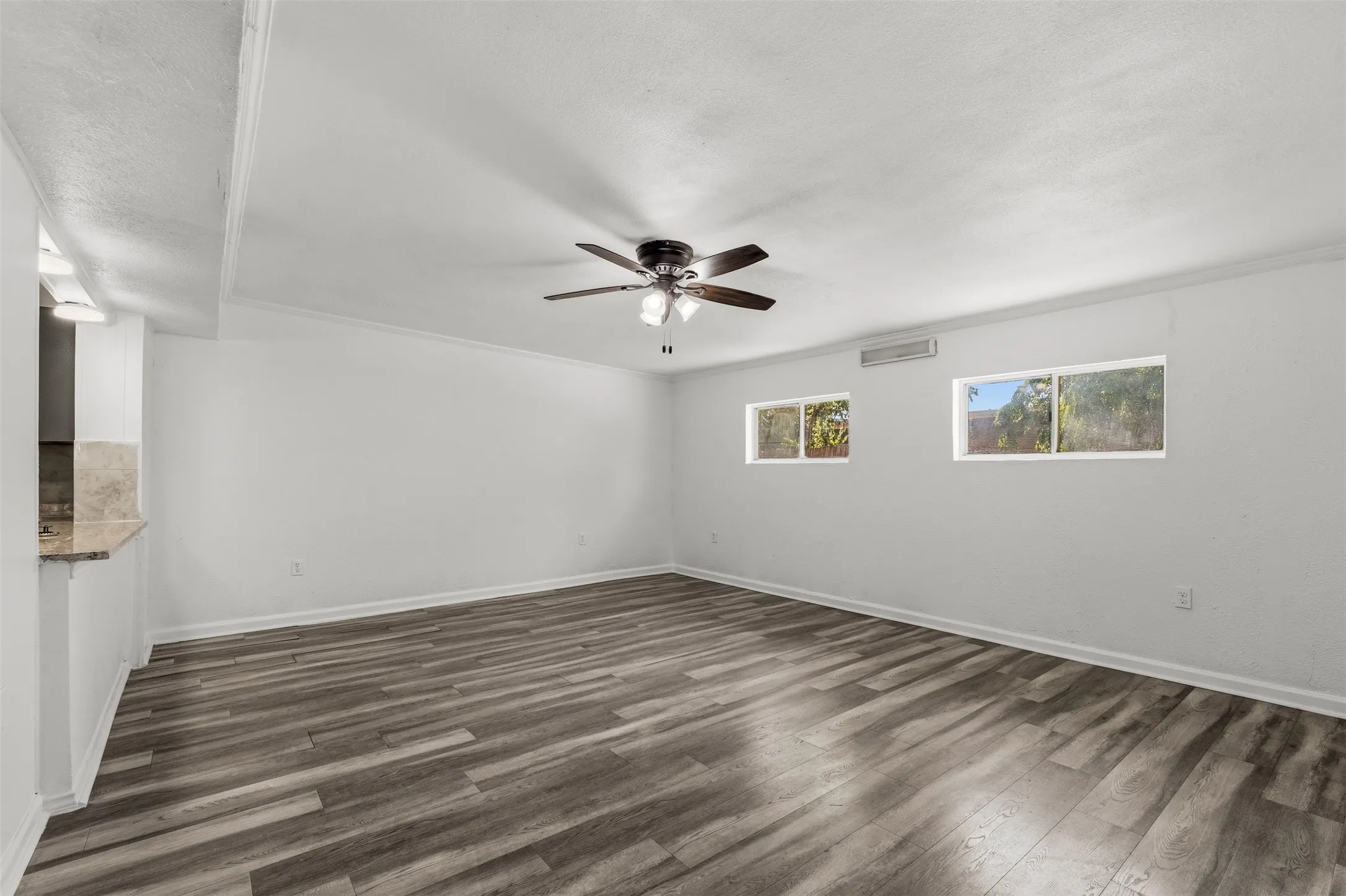 Single Family Residence For Sale in Dallas County , 2508 Syracuse Drive, Irving, Texas 75062, 5 Bedroom, 3 Bathroom, 2 Garage spaces, 2,238 Sqft, built in 1963, mls#21383472, Real Estate Agent in Irving, Homes For Sale in Dallas county, Homes For Sale in Irving, Realtor in Irving Texas, Real Estate Brokerage Independent Realty Texas, Luminita Cordes Realtor