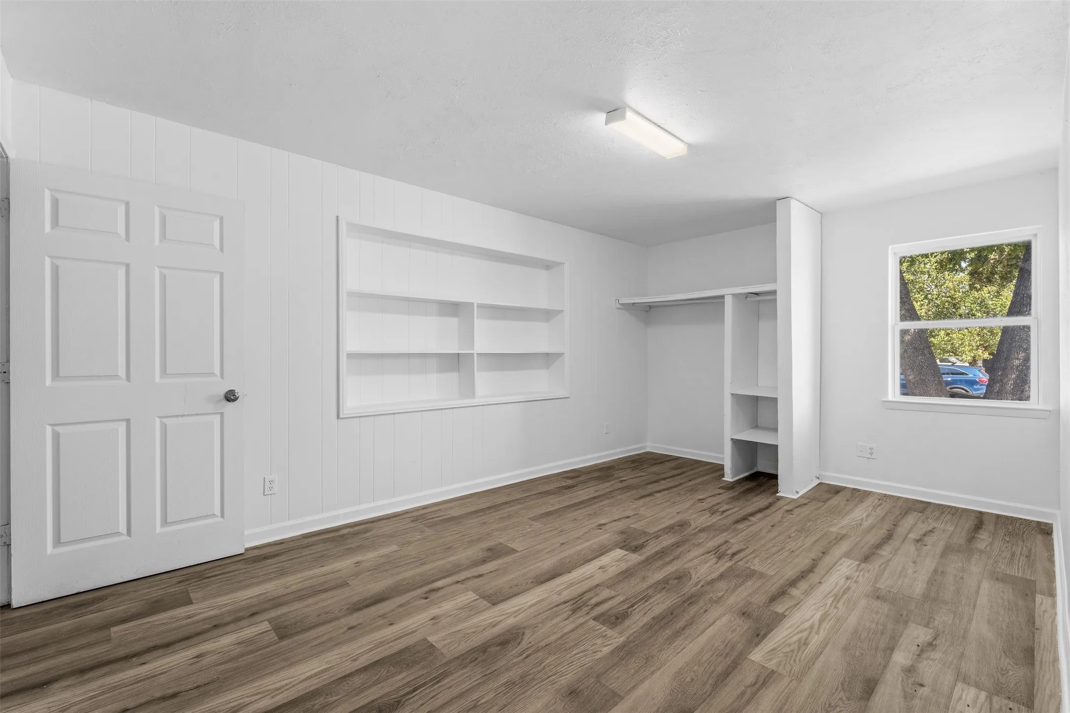 Single Family Residence For Sale in Dallas County , 2508 Syracuse Drive, Irving, Texas 75062, 5 Bedroom, 3 Bathroom, 2 Garage spaces, 2,238 Sqft, built in 1963, mls#21383472, Real Estate Agent in Irving, Homes For Sale in Dallas county, Homes For Sale in Irving, Realtor in Irving Texas, Real Estate Brokerage Independent Realty Texas, Luminita Cordes Realtor