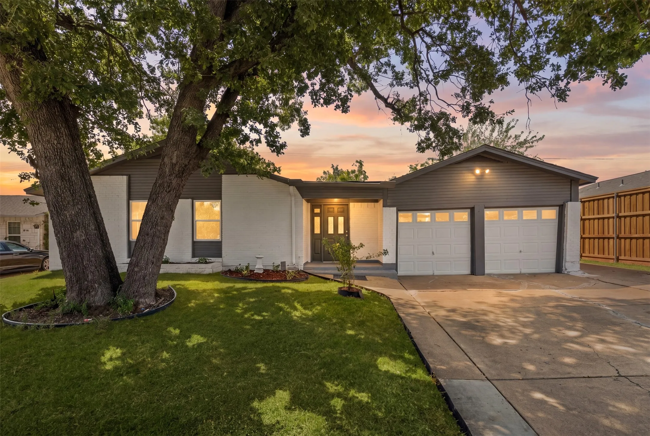 Single Family Residence For Sale in Dallas County , 2508 Syracuse Drive, Irving, Texas 75062, 5 Bedroom, 3 Bathroom, 2 Garage spaces, 2,238 Sqft, built in 1963, mls#21383472, Real Estate Agent in Irving, Homes For Sale in Dallas county, Homes For Sale in Irving, Realtor in Irving Texas, Real Estate Brokerage Independent Realty Texas, Luminita Cordes Realtor
