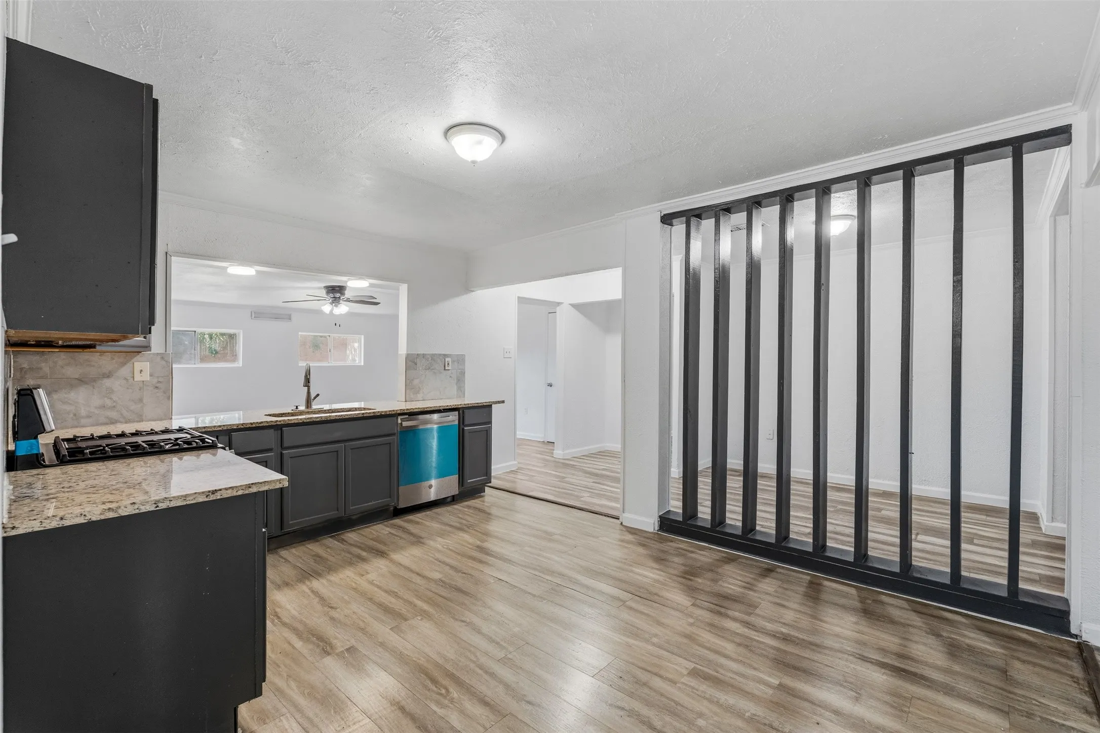 Single Family Residence For Sale in Dallas County , 2508 Syracuse Drive, Irving, Texas 75062, 5 Bedroom, 3 Bathroom, 2 Garage spaces, 2,238 Sqft, built in 1963, mls#21383472, Real Estate Agent in Irving, Homes For Sale in Dallas county, Homes For Sale in Irving, Realtor in Irving Texas, Real Estate Brokerage Independent Realty Texas, Luminita Cordes Realtor