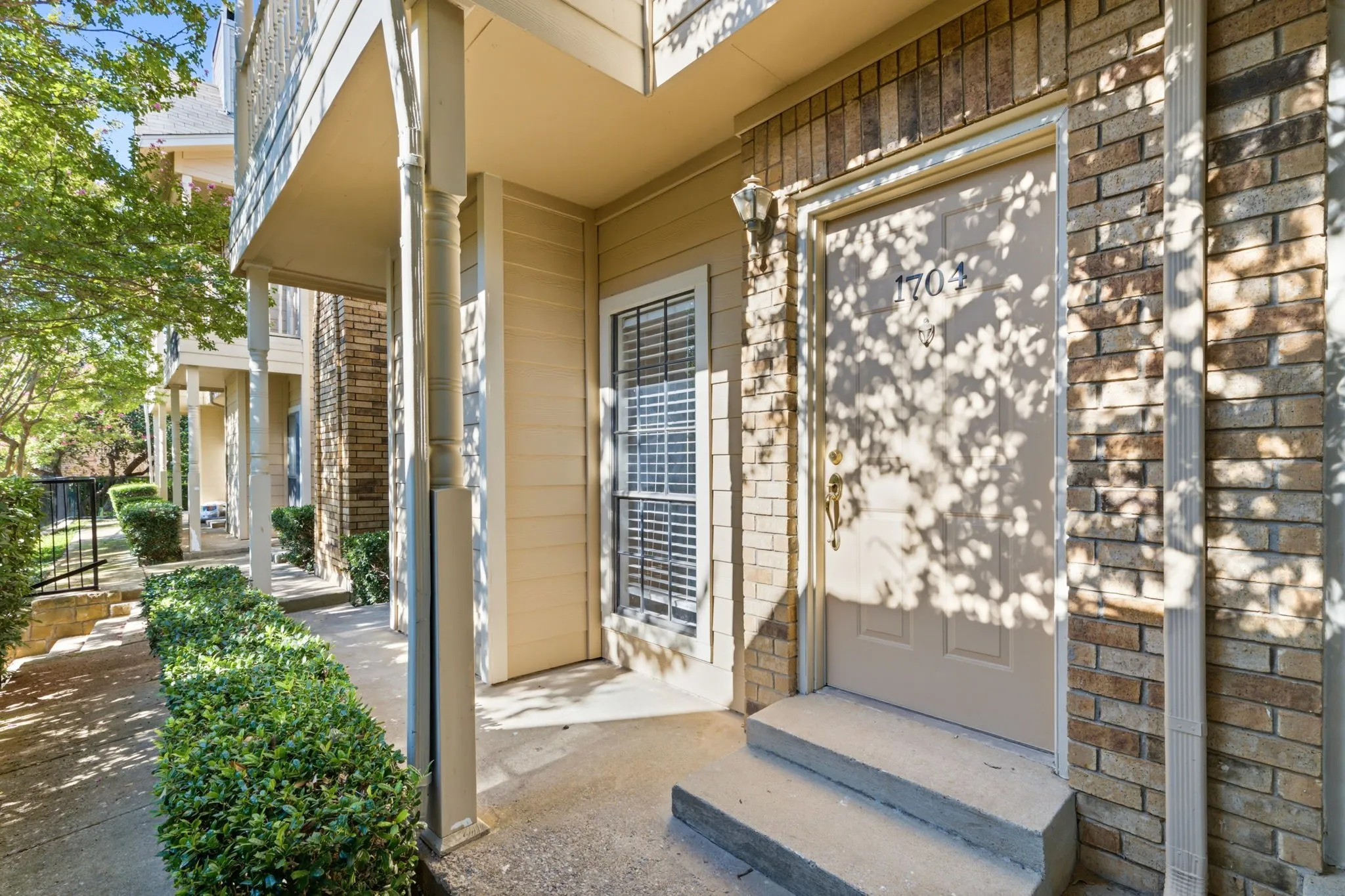 Condominium For Rent in Dallas County , 14333 Preston Road 1704, Dallas, Texas 75254, 2 Bedroom, 3 Bathroom, Garage spaces, 1,221 Sqft, built in 1982, mls#21383196, Real Estate Agent in Dallas, Homes For Rent in Dallas county, Homes For Rent in Dallas, Realtor in Dallas Texas, Real Estate Brokerage Independent Realty Texas, Luminita Cordes Realtor