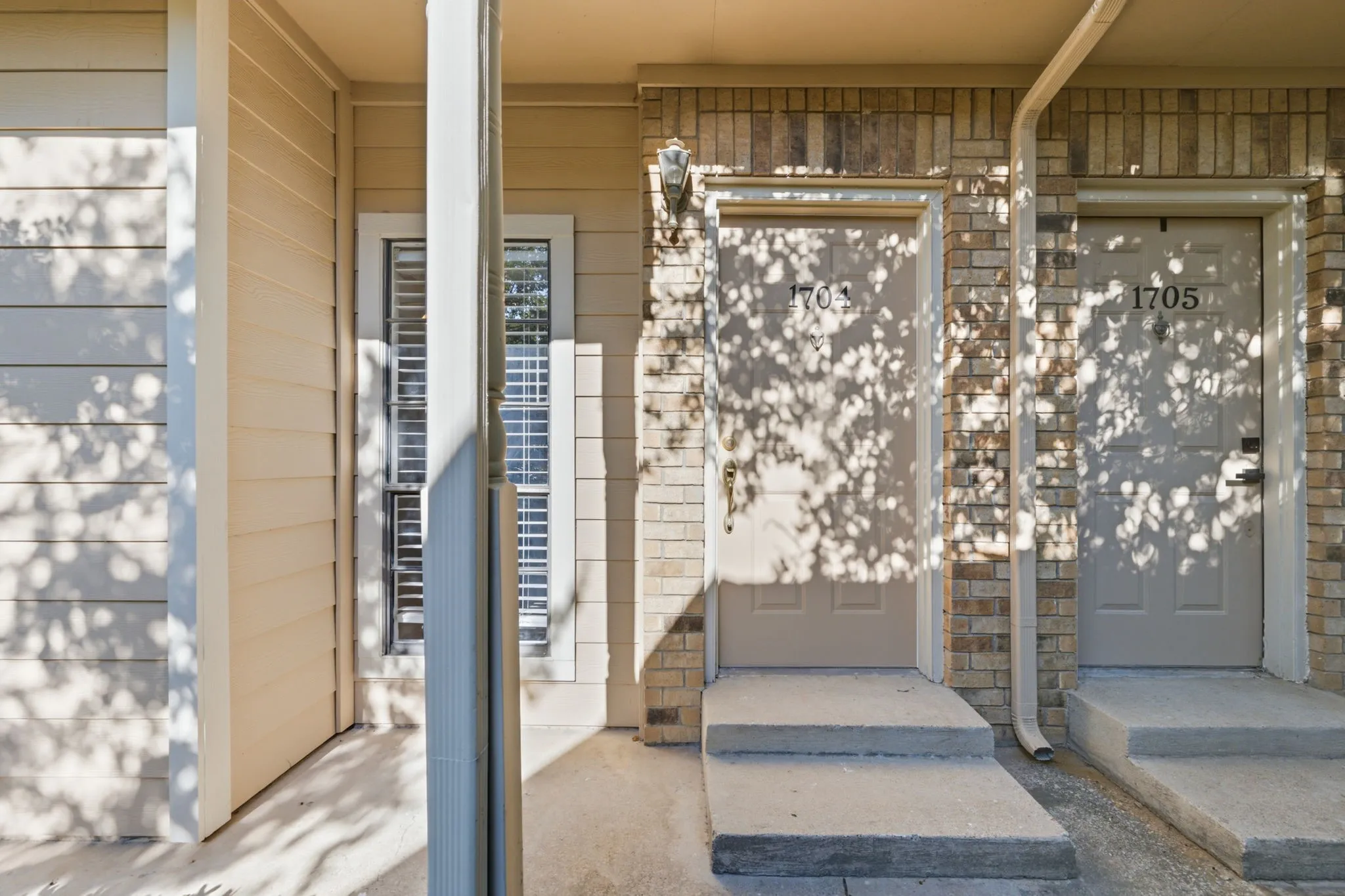 Condominium For Rent in Dallas County , 14333 Preston Road 1704, Dallas, Texas 75254, 2 Bedroom, 3 Bathroom, Garage spaces, 1,221 Sqft, built in 1982, mls#21383196, Real Estate Agent in Dallas, Homes For Rent in Dallas county, Homes For Rent in Dallas, Realtor in Dallas Texas, Real Estate Brokerage Independent Realty Texas, Luminita Cordes Realtor