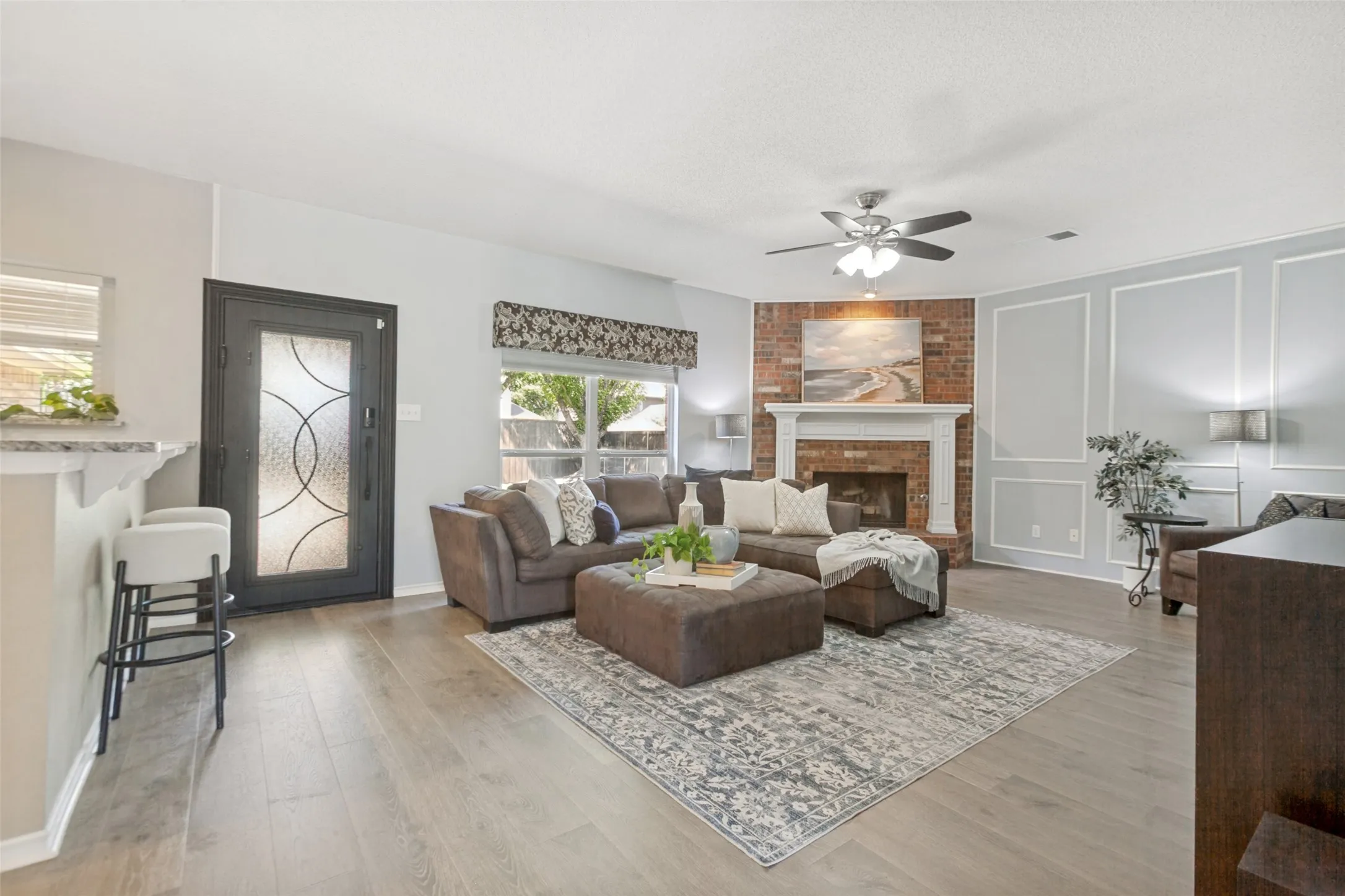 Single Family Residence For Sale in Dallas County , 425 Baltusrol Circle, Garland, Texas 75044, 4 Bedroom, 3 Bathroom, 2 Garage spaces, 2,824 Sqft, built in 1997, mls#21383552, Real Estate Agent in Garland, Homes For Sale in Dallas county, Homes For Sale in Garland, Realtor in Garland Texas, Real Estate Brokerage Independent Realty Texas, Luminita Cordes Realtor